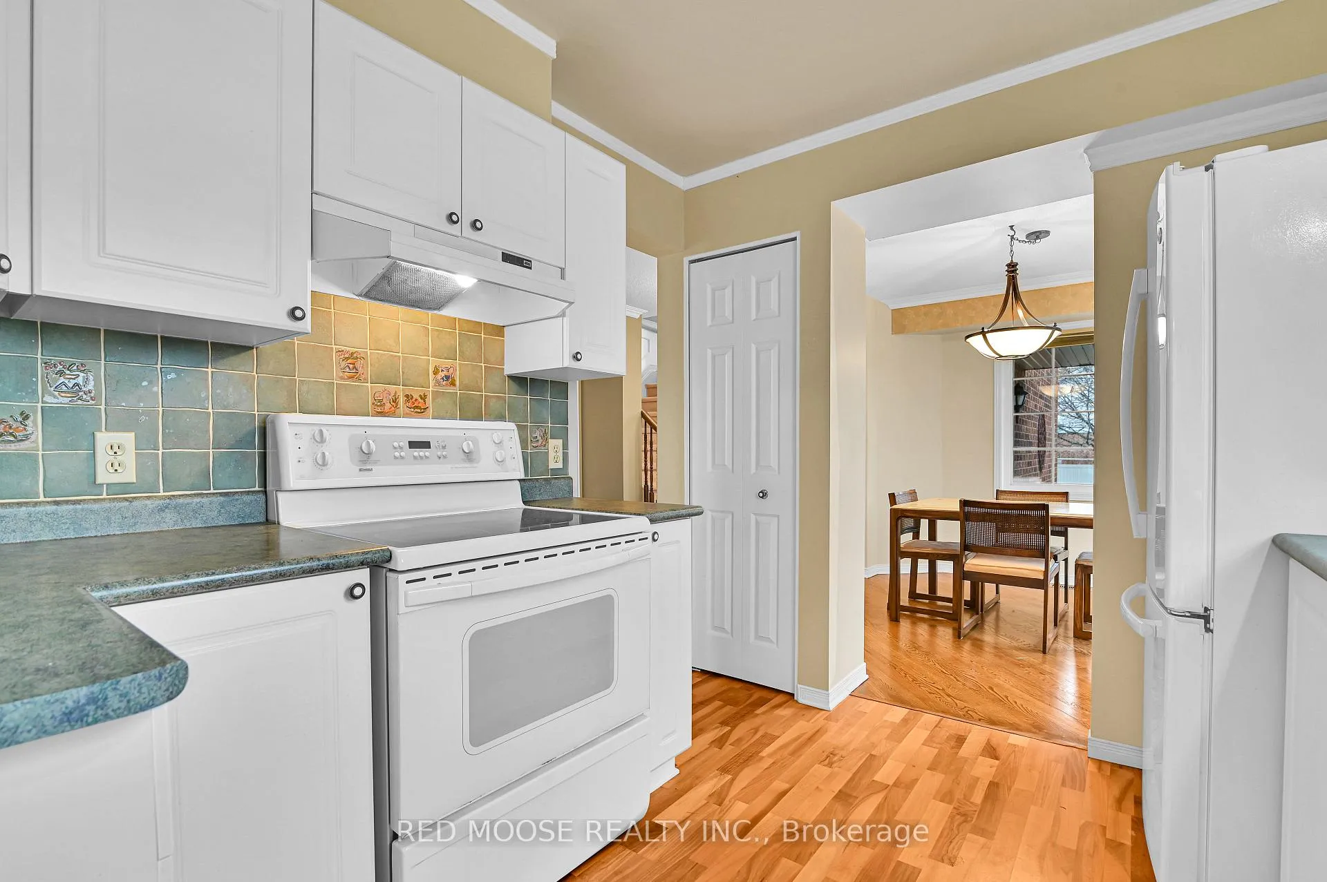 Photo 10 of 1572 Duplante Avenue, Ottawa, Fallingbrook/Pineridge — HOMEH