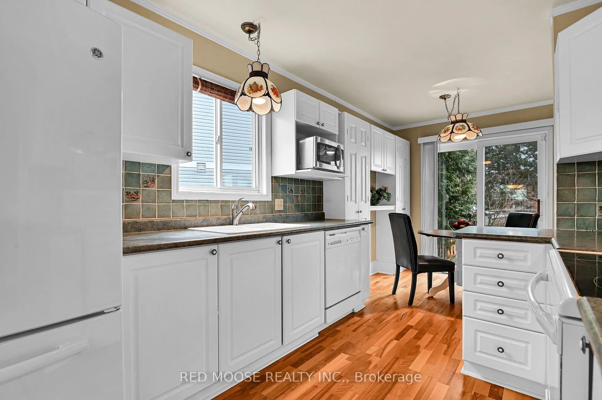 Photo 13 of 1572 Duplante Avenue, Ottawa, Fallingbrook/Pineridge — HOMEH