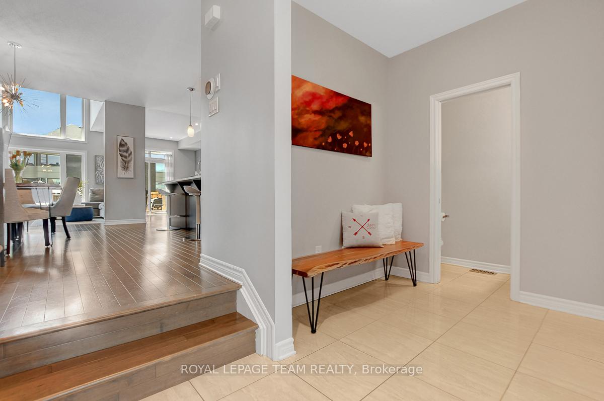 Photo 5 of 510 Stargazer Crescent, Ottawa, Riverside South/Gloucester Glen — HOMEH