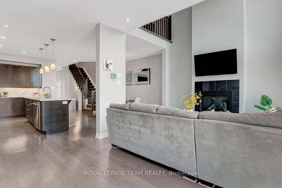 Photo 15 of 510 Stargazer Crescent, Ottawa, Riverside South/Gloucester Glen — HOMEH