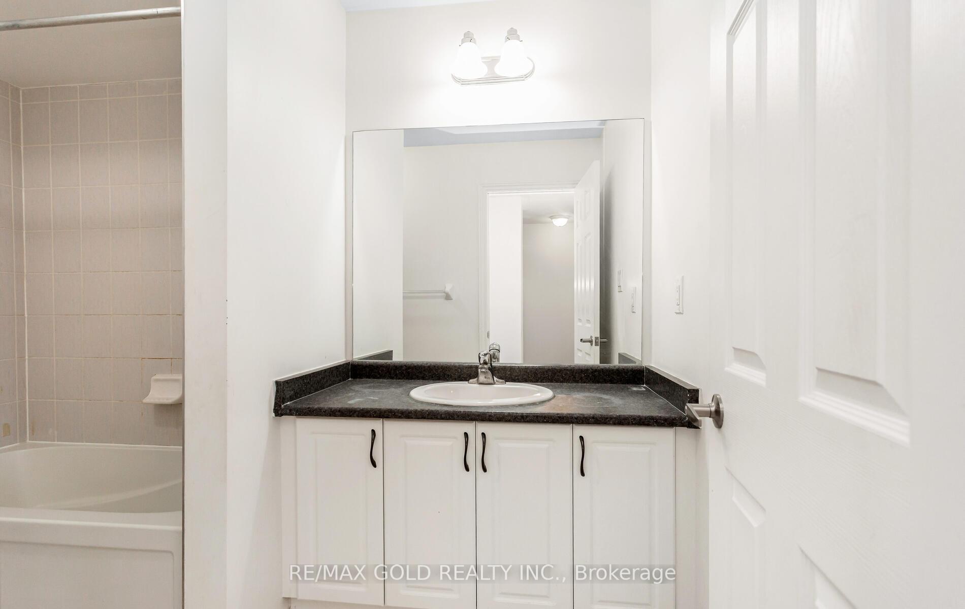 Photo 35 of 68 Agava Street, Brampton, Northwest Brampton — HOMEH