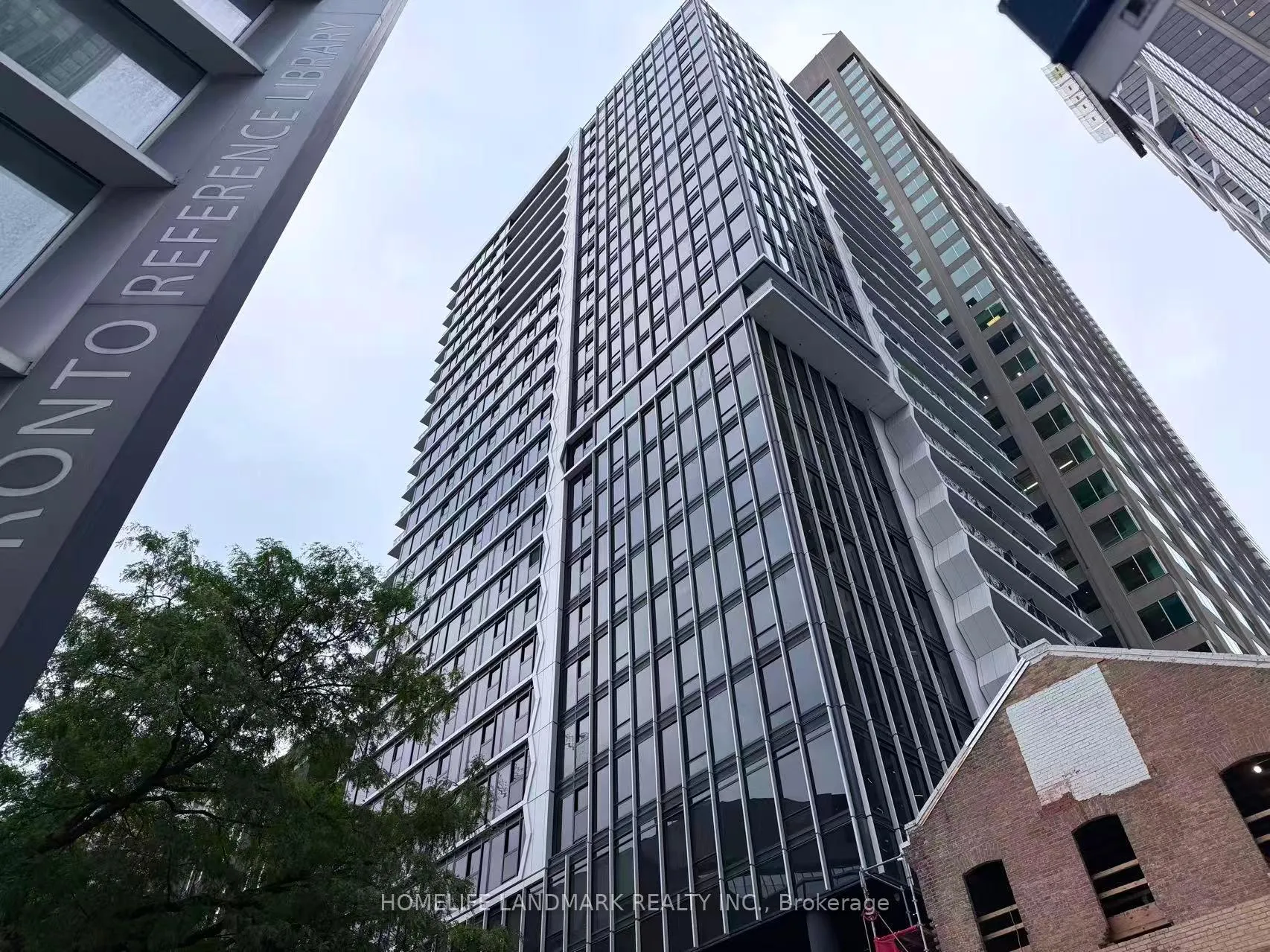 Front of Unit 2201, 771 Yonge Street