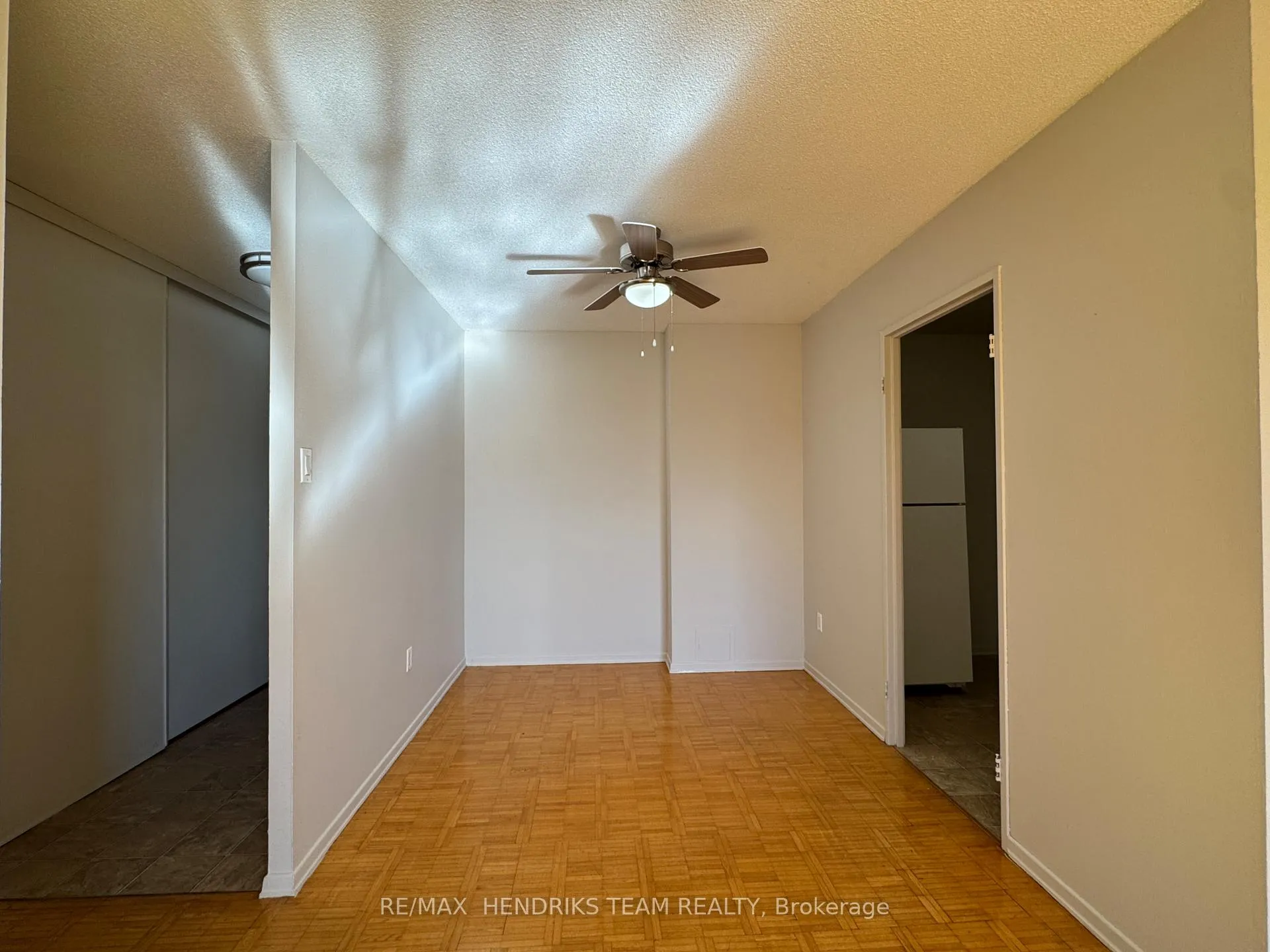 Photo 8 of Unit 802, 64 Windward Street, St. Catharines, Carlton/Bunting — HOMEH