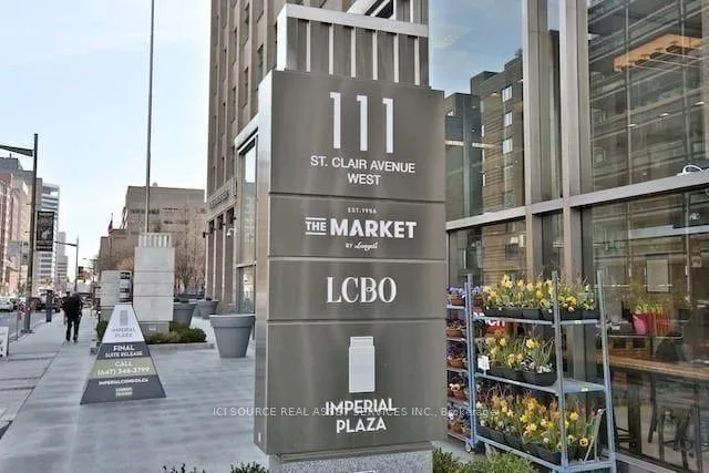 Photo 2 of Unit 1608, 111 St Clair Avenue W, Toronto, Yonge-St. Clair — HOMEH