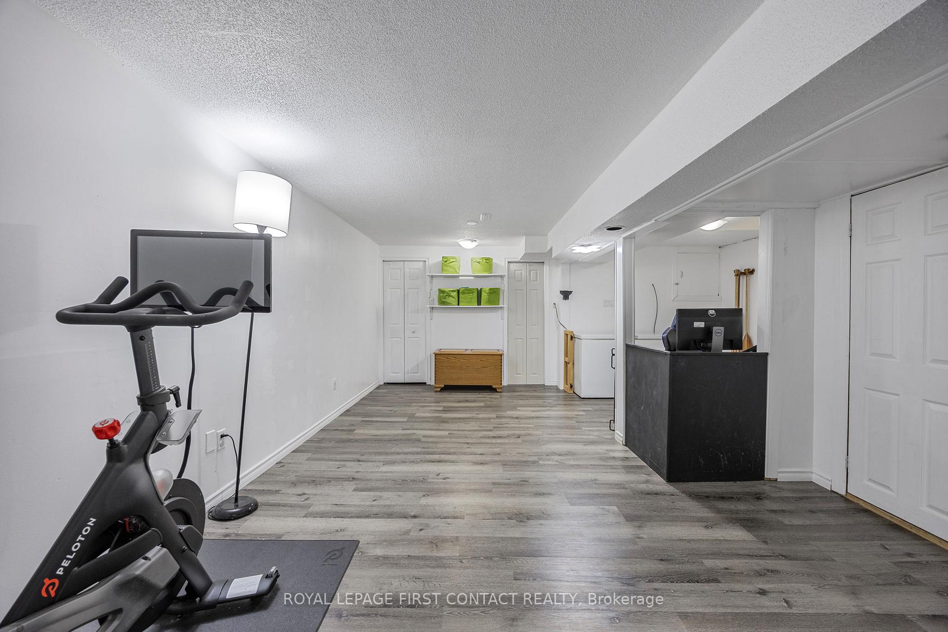 Photo 14 of 239 Browning Trail, Barrie, Letitia Heights — HOMEH