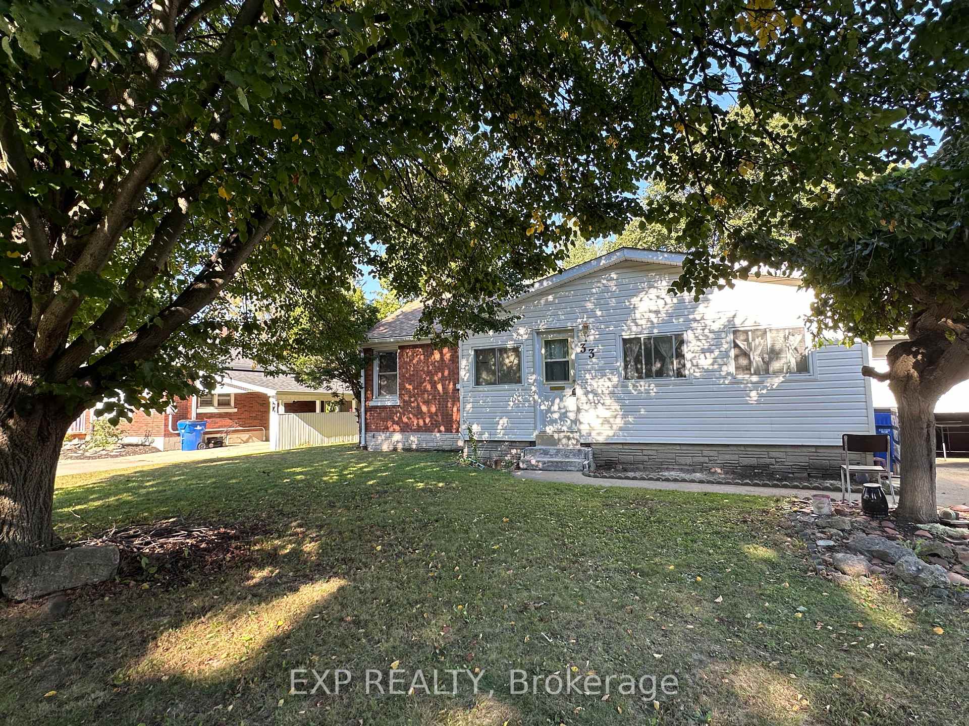 Photo 1 of 33 John Street, Chatham-Kent — HOMEH