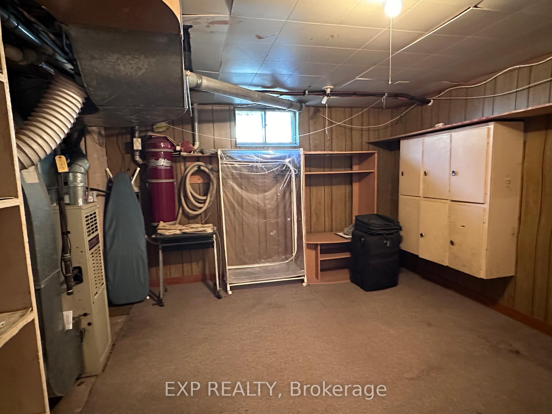 Photo 24 of 33 John Street, Chatham-Kent — HOMEH