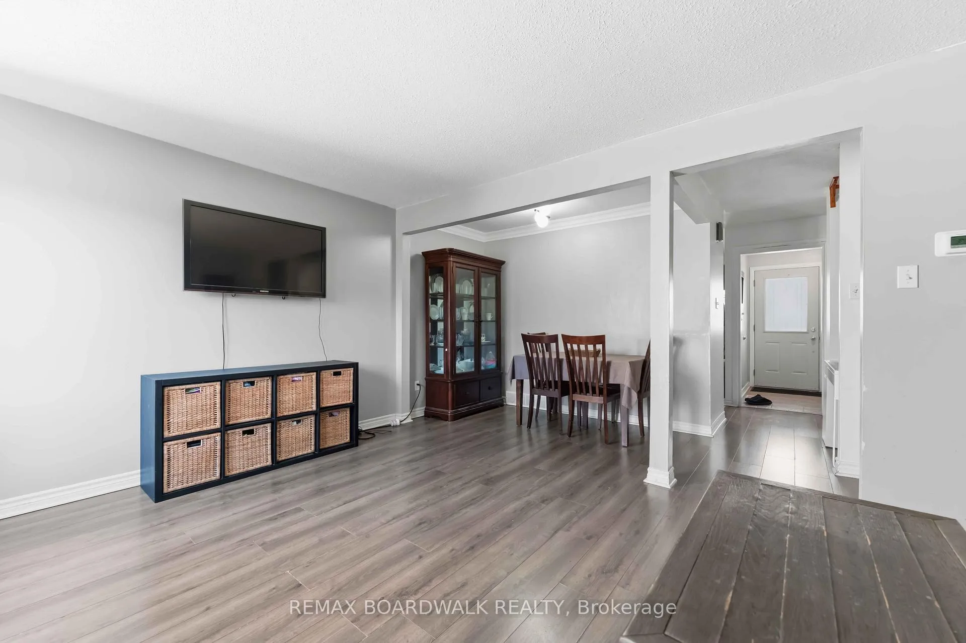 Photo 7 of 1707 Meadowbrook Road, Ottawa, Pineview — HOMEH