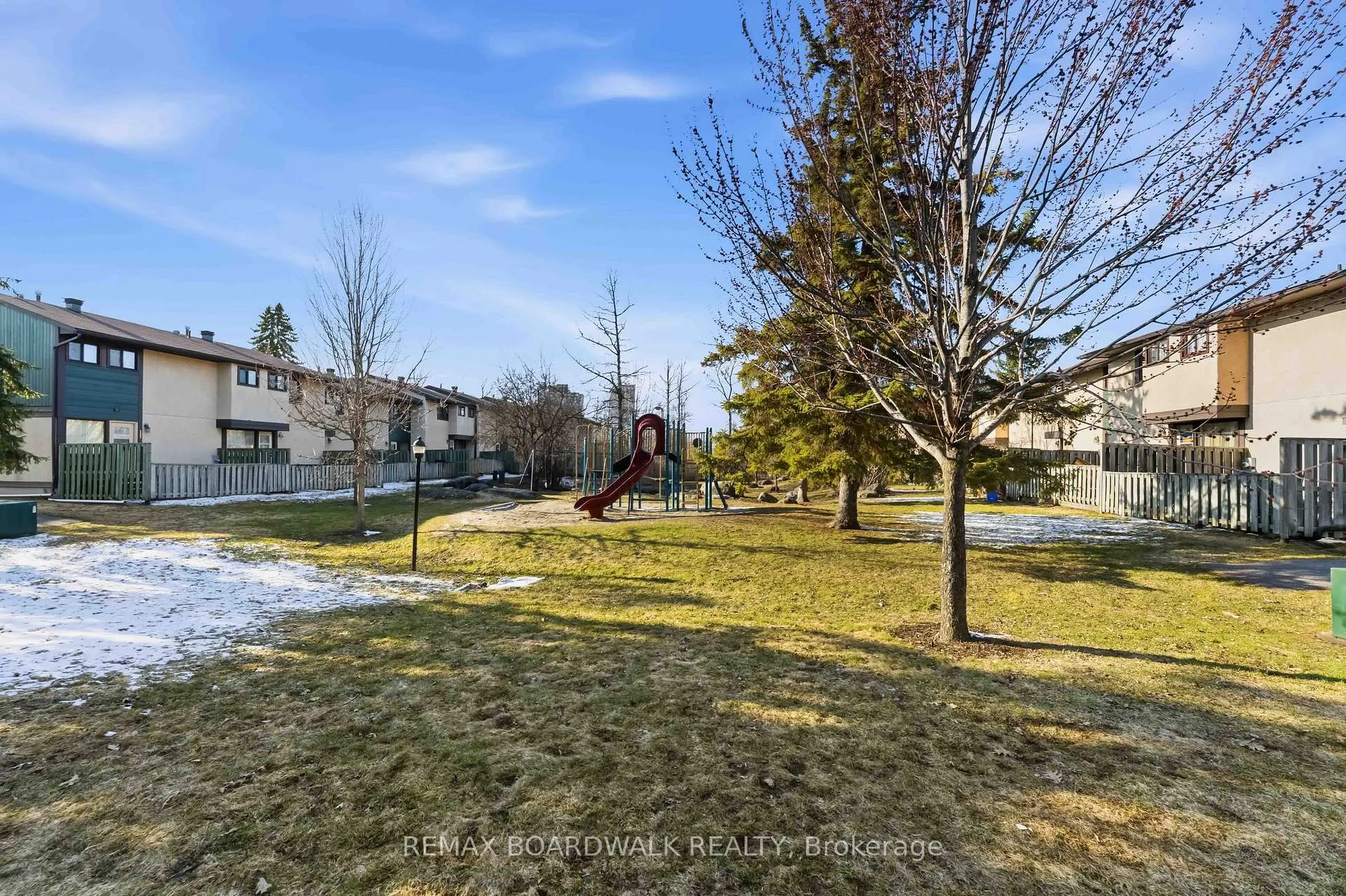 Photo 21 of 1707 Meadowbrook Road, Ottawa, Pineview — HOMEH