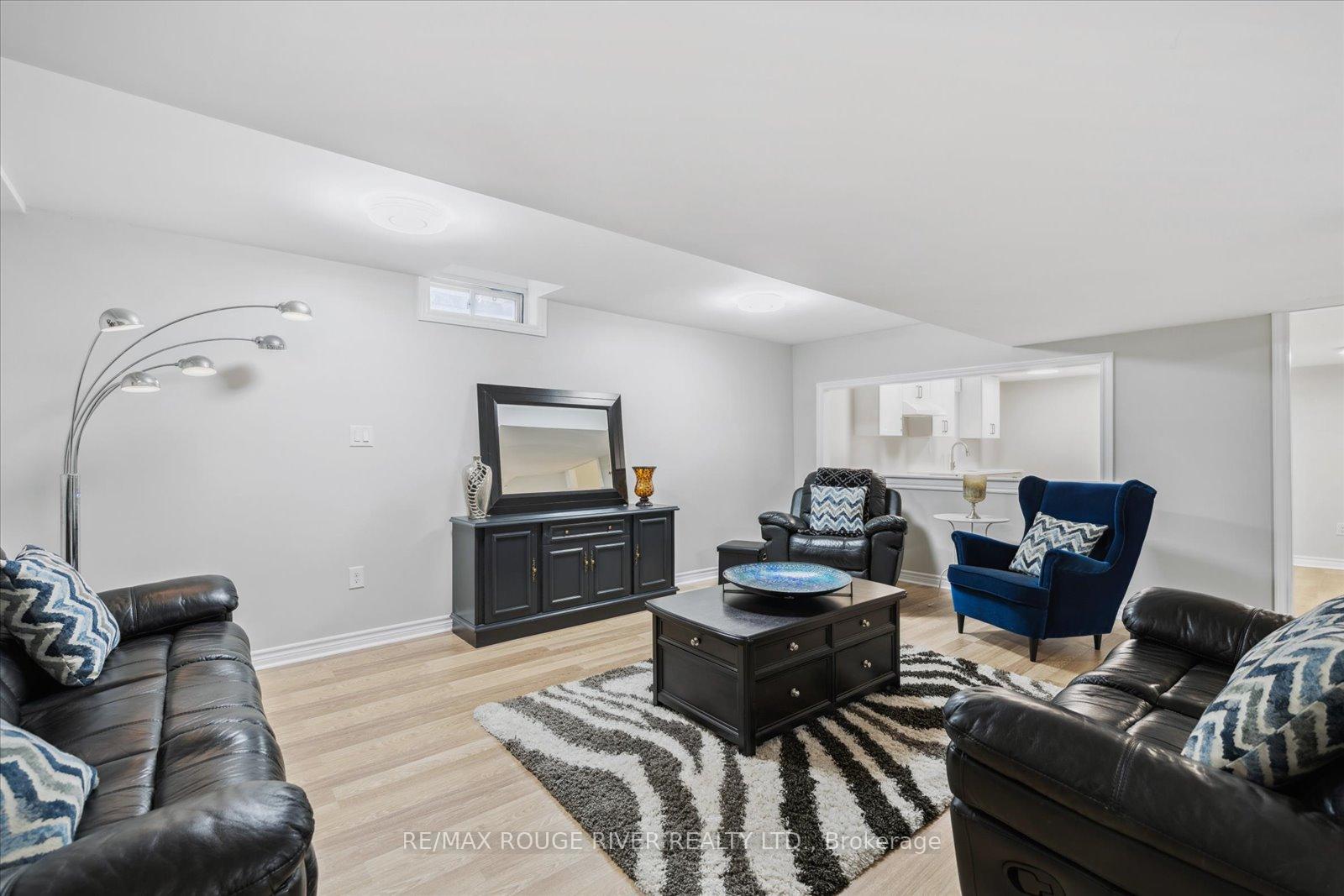 Photo 41 of 50 O'shea Crescent, Ajax, Northwest Ajax — HOMEH