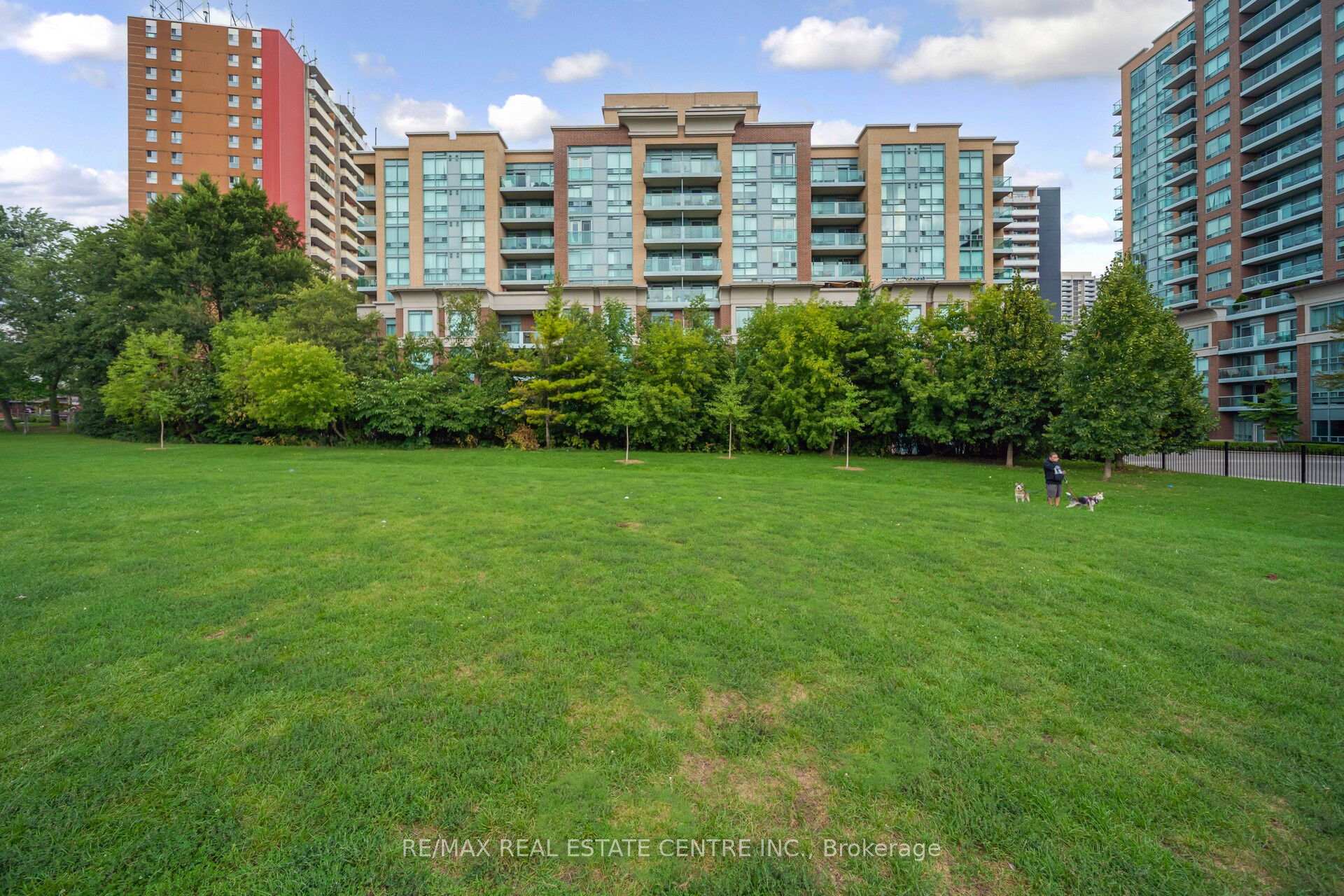 Photo 7 of Unit 505, 17 Michael Power Place, Etobicoke, Islington-City Centre West — HOMEH
