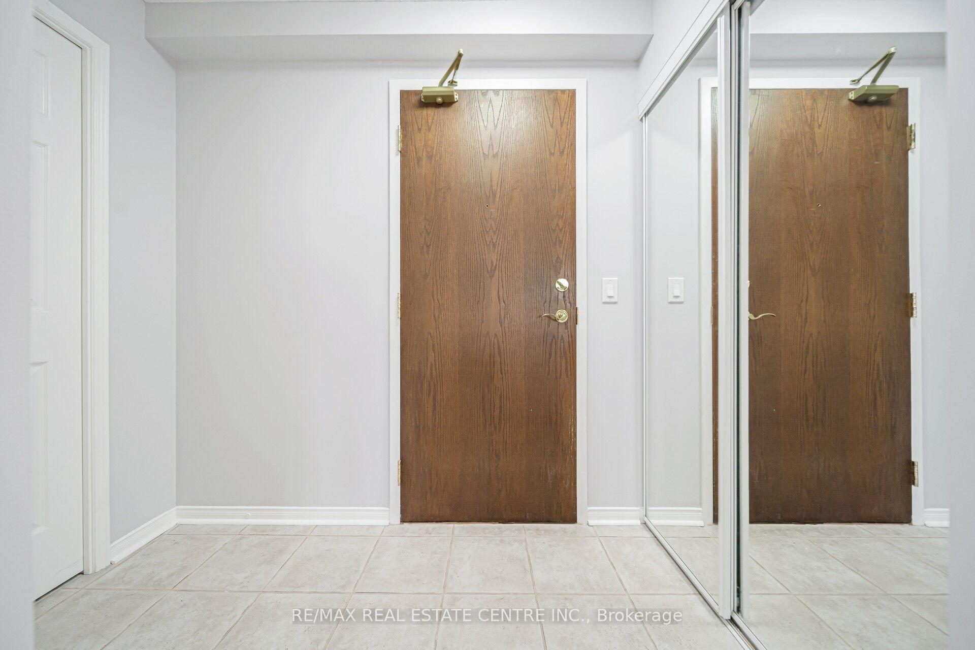 Photo 15 of Unit 505, 17 Michael Power Place, Etobicoke, Islington-City Centre West — HOMEH