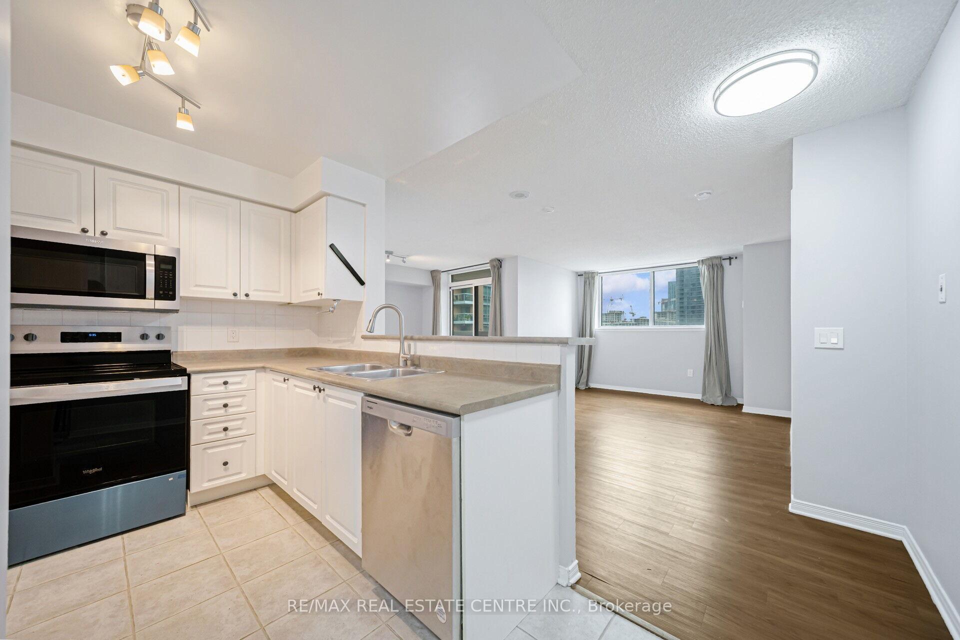 Photo 21 of Unit 505, 17 Michael Power Place, Etobicoke, Islington-City Centre West — HOMEH