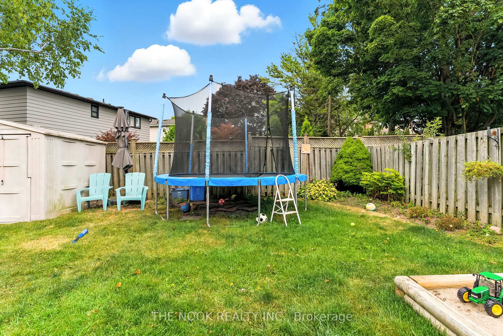 Photo 11 of 79 Lawrence Crescent, Clarington, Bowmanville — HOMEH