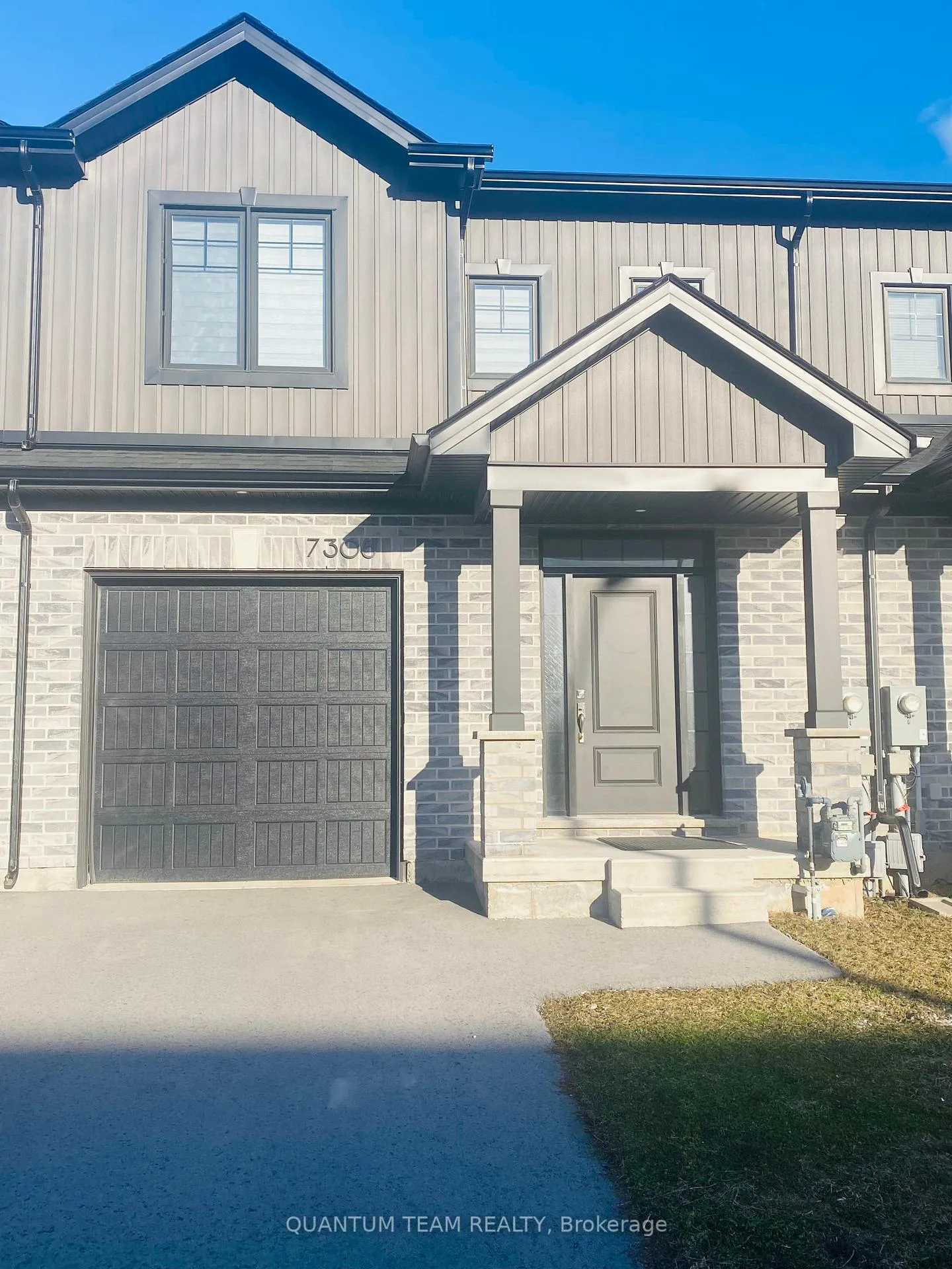 Photo 1 of 7308 Matteo Drive, Niagara Falls, Brown — HOMEH