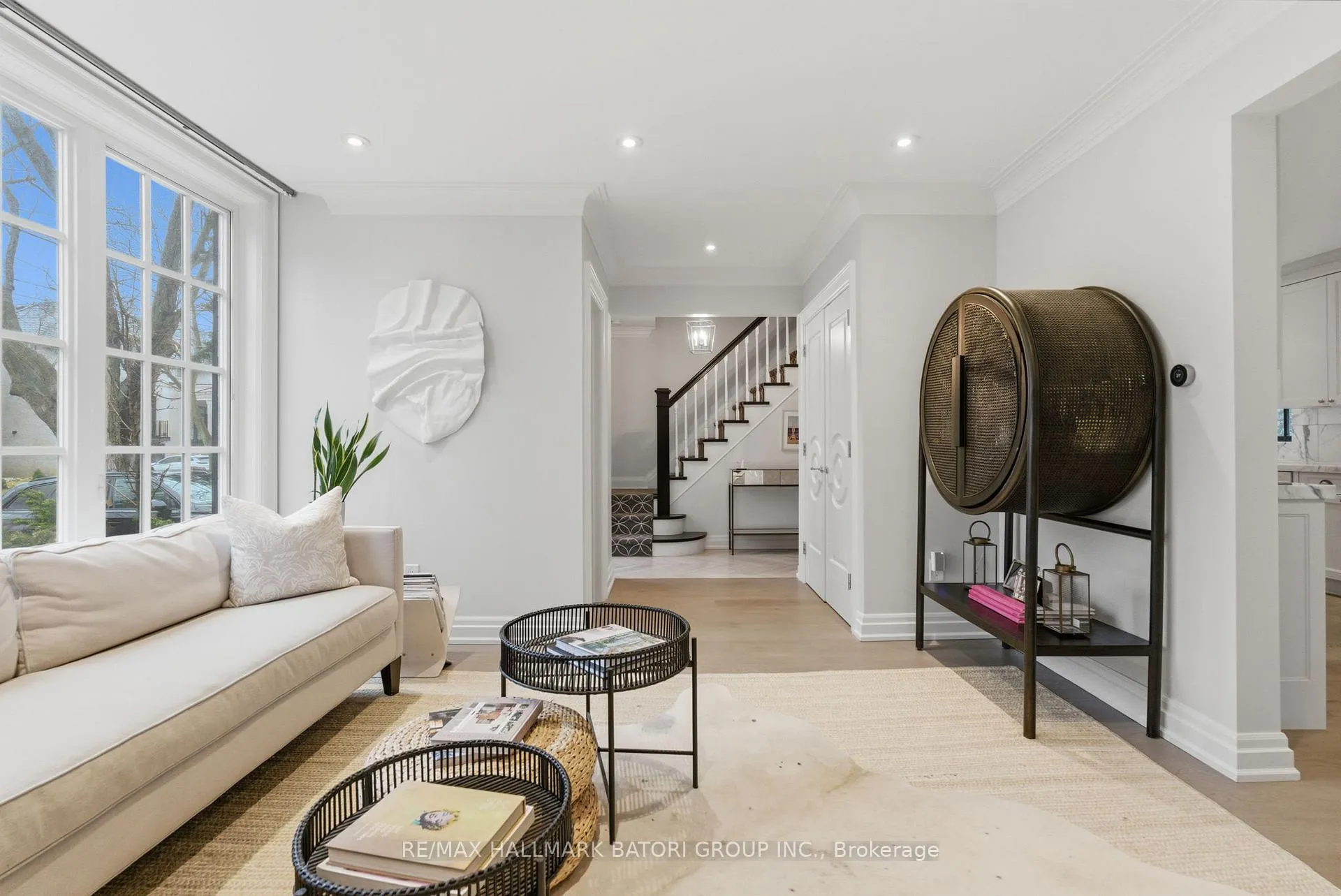 Photo 4 of 69 Kimbark Boulevard, Toronto, Bedford Park-Nortown — HOMEH