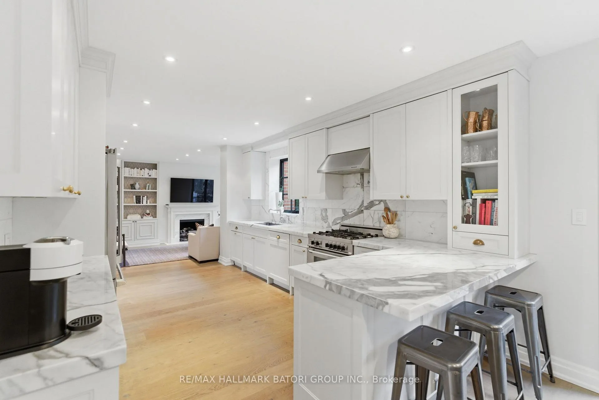 Photo 11 of 69 Kimbark Boulevard, Toronto, Bedford Park-Nortown — HOMEH