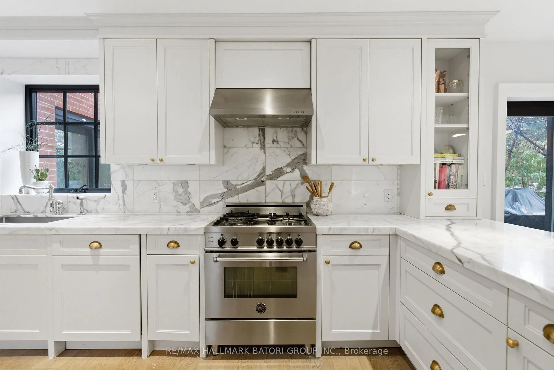 Photo 13 of 69 Kimbark Boulevard, Toronto, Bedford Park-Nortown — HOMEH