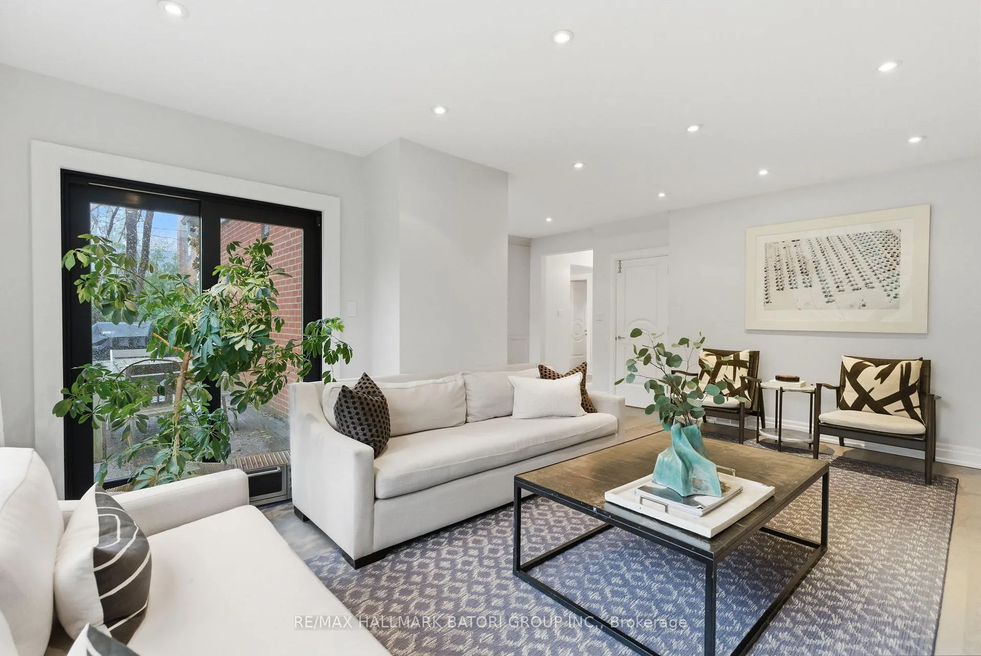 Photo 20 of 69 Kimbark Boulevard, Toronto, Bedford Park-Nortown — HOMEH
