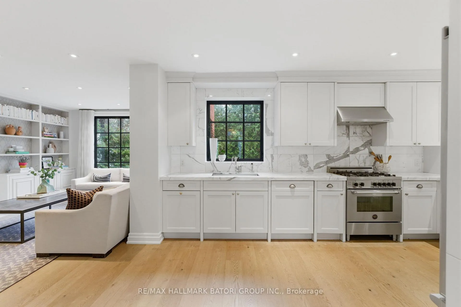Photo 21 of 69 Kimbark Boulevard, Toronto, Bedford Park-Nortown — HOMEH