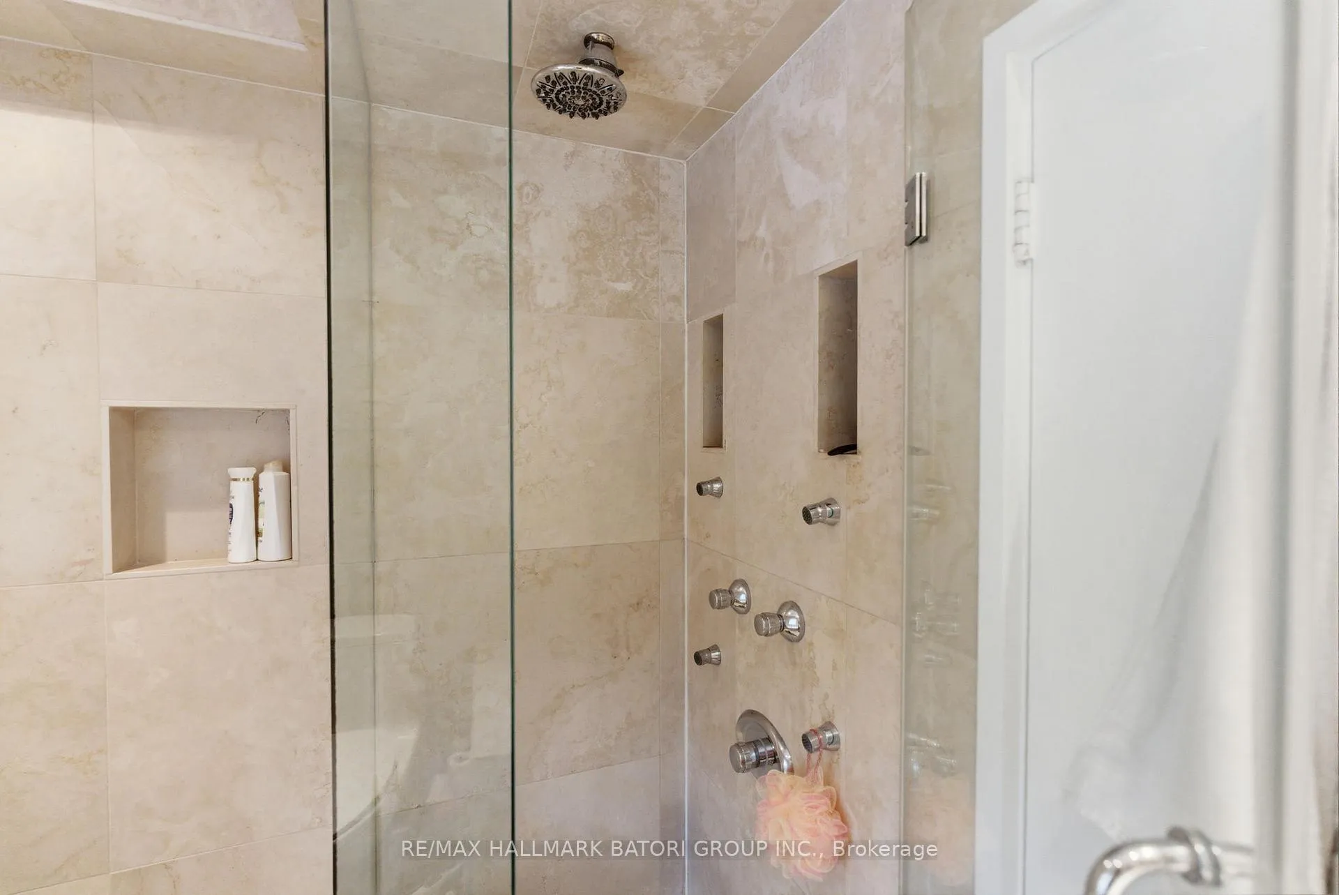 Photo 27 of 69 Kimbark Boulevard, Toronto, Bedford Park-Nortown — HOMEH