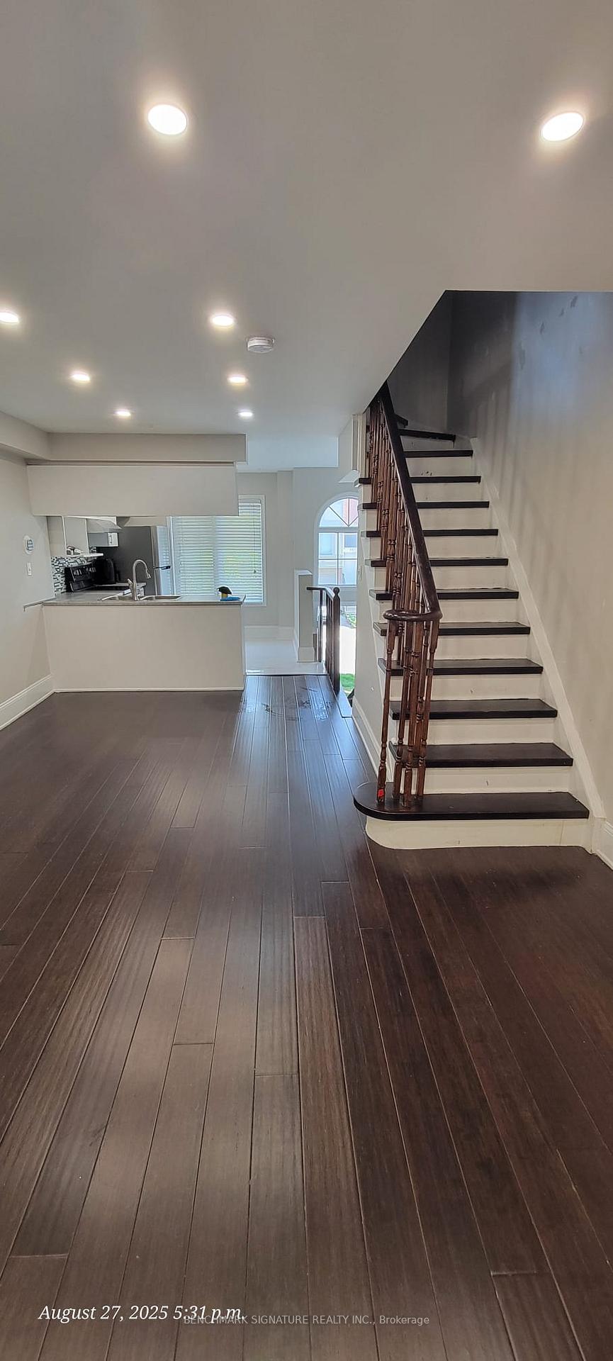 Photo 6 of Unit 8, 1635 Pickering Parkway, Pickering, Village East — HOMEH