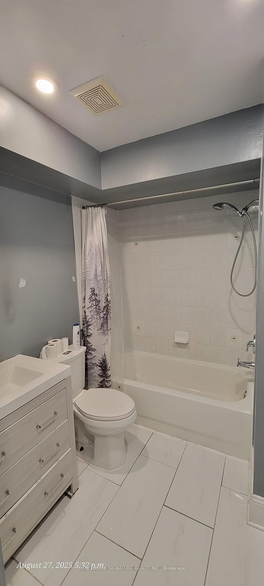 Photo 10 of Unit 8, 1635 Pickering Parkway, Pickering, Village East — HOMEH
