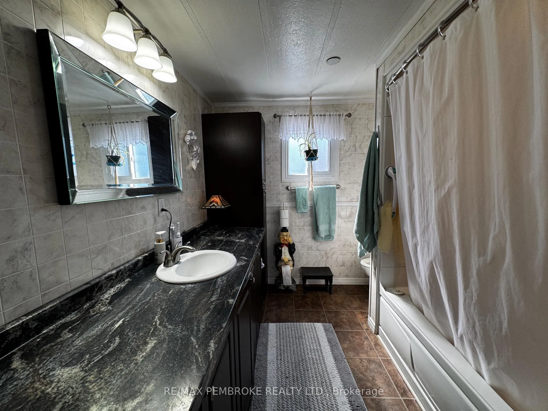 Photo 15 of 105 Pinehurst Estates, Petawawa — HOMEH