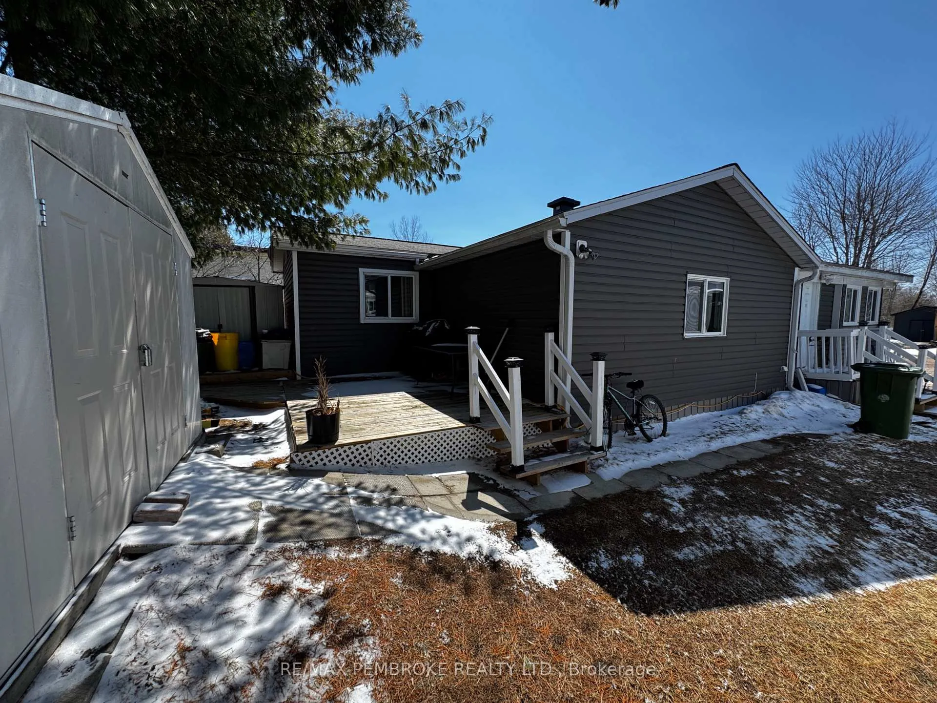 Photo 16 of 105 Pinehurst Estates, Petawawa — HOMEH