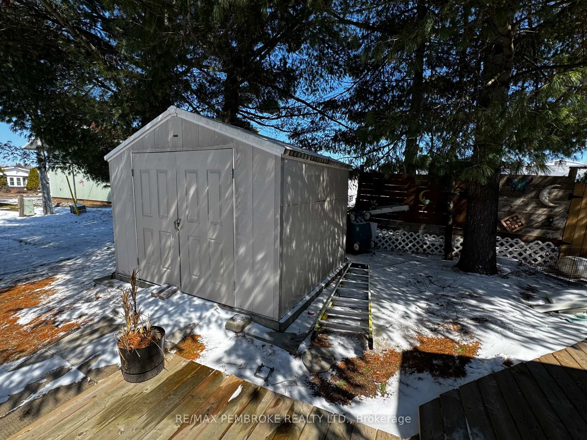 Photo 17 of 105 Pinehurst Estates, Petawawa — HOMEH