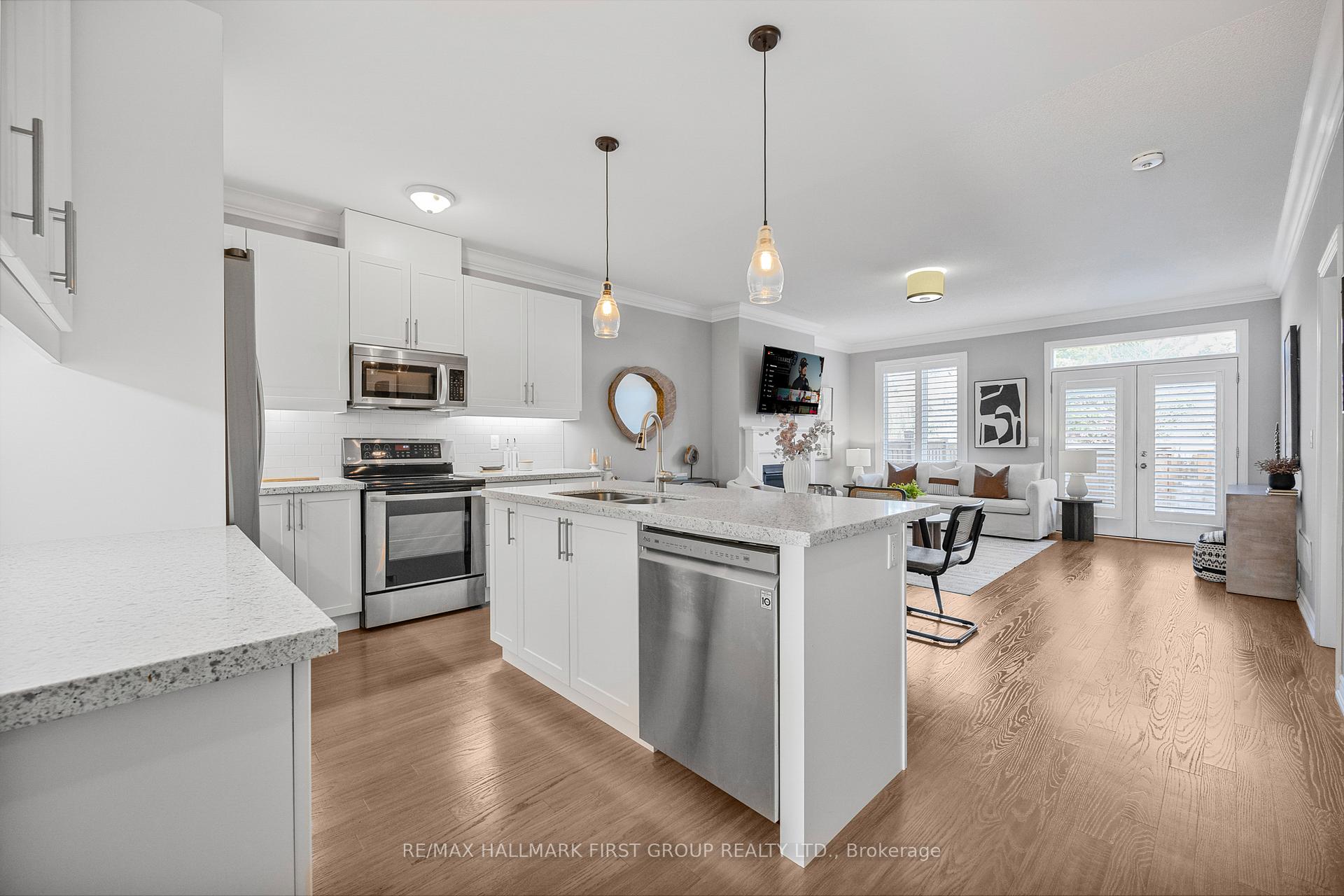 Photo 7 of 43 Washburn Path, Clarington, Courtice — HOMEH