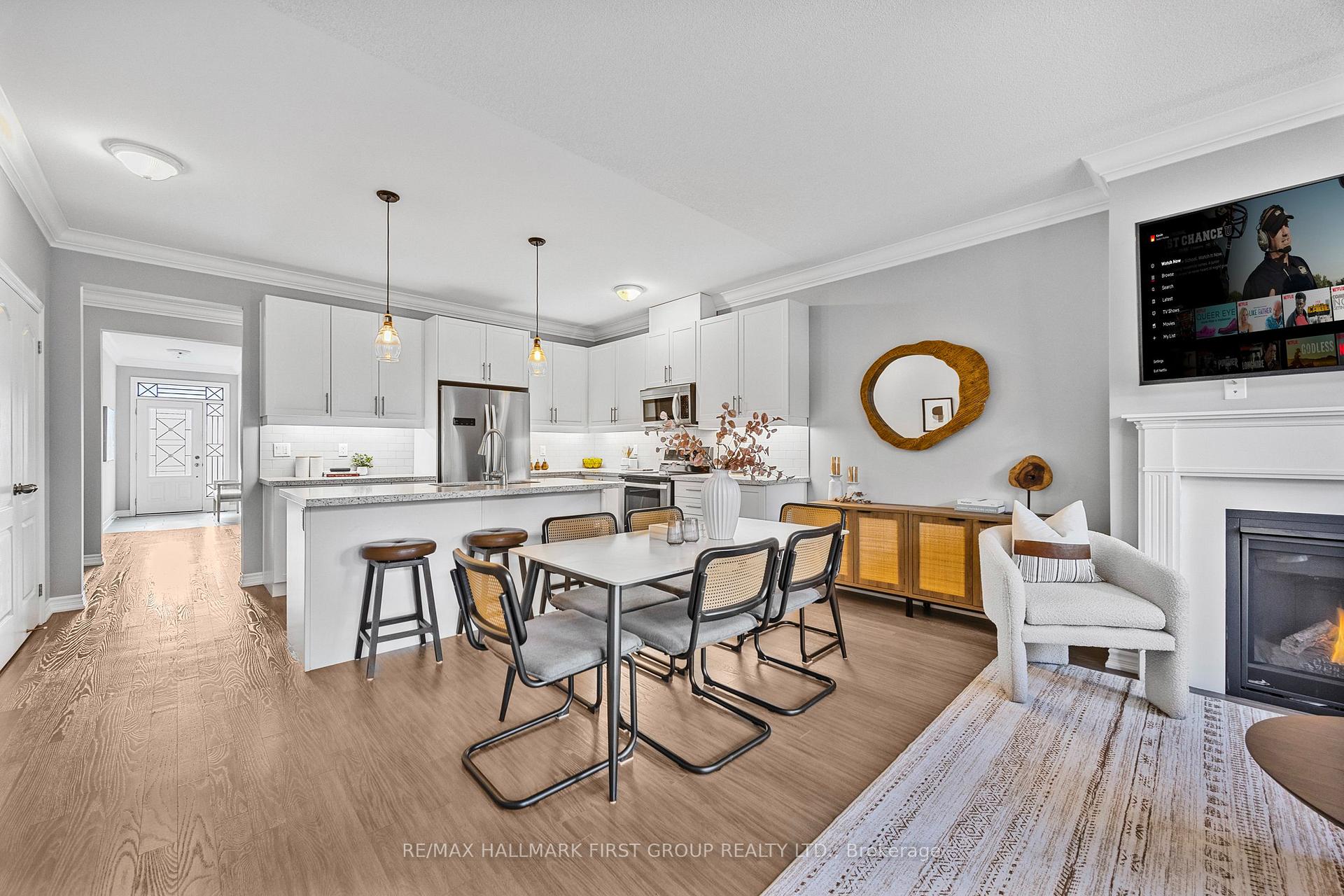 Photo 11 of 43 Washburn Path, Clarington, Courtice — HOMEH