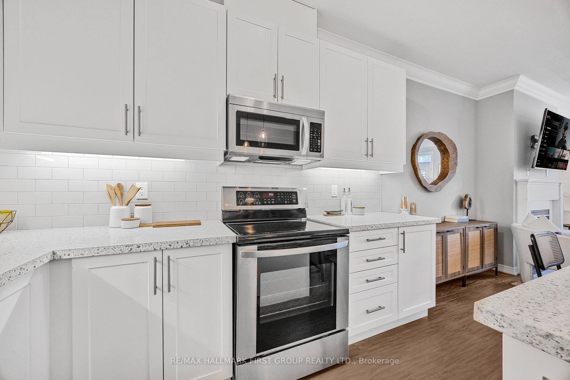 Photo 14 of 43 Washburn Path, Clarington, Courtice — HOMEH
