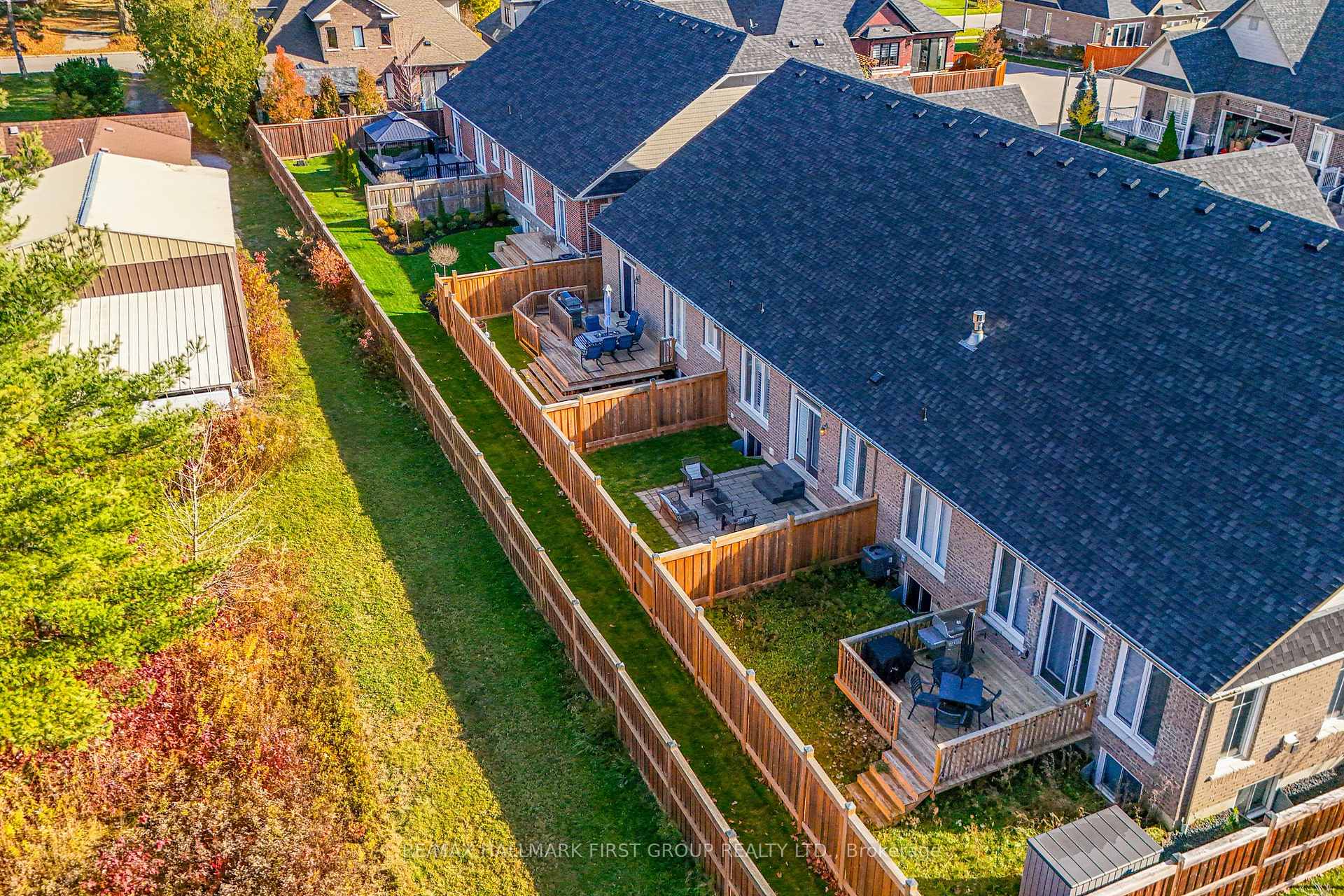 Photo 34 of 43 Washburn Path, Clarington, Courtice — HOMEH