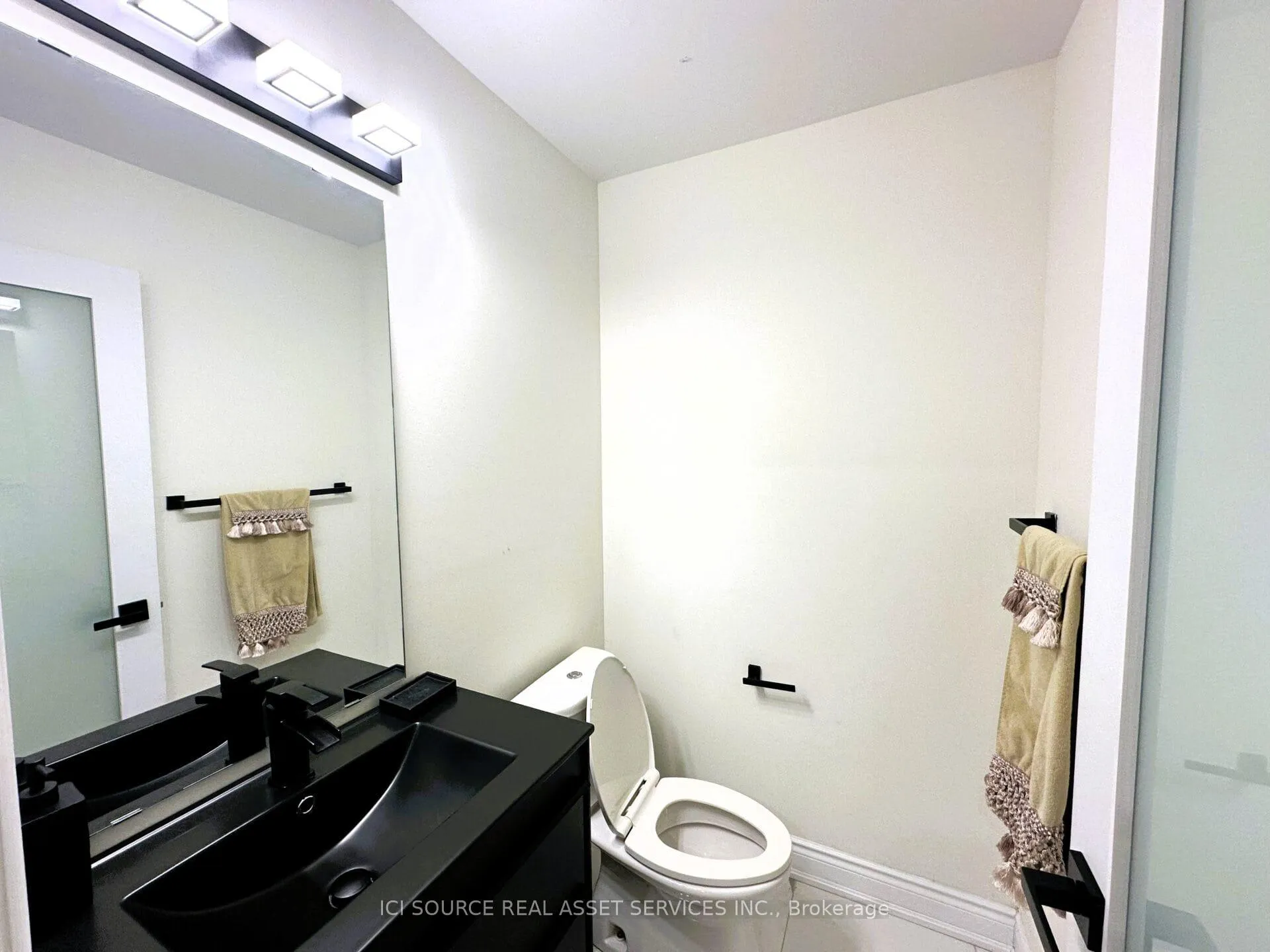 Photo 14 of 56 Tennant Circle, Vaughan, Vellore Village — HOMEH