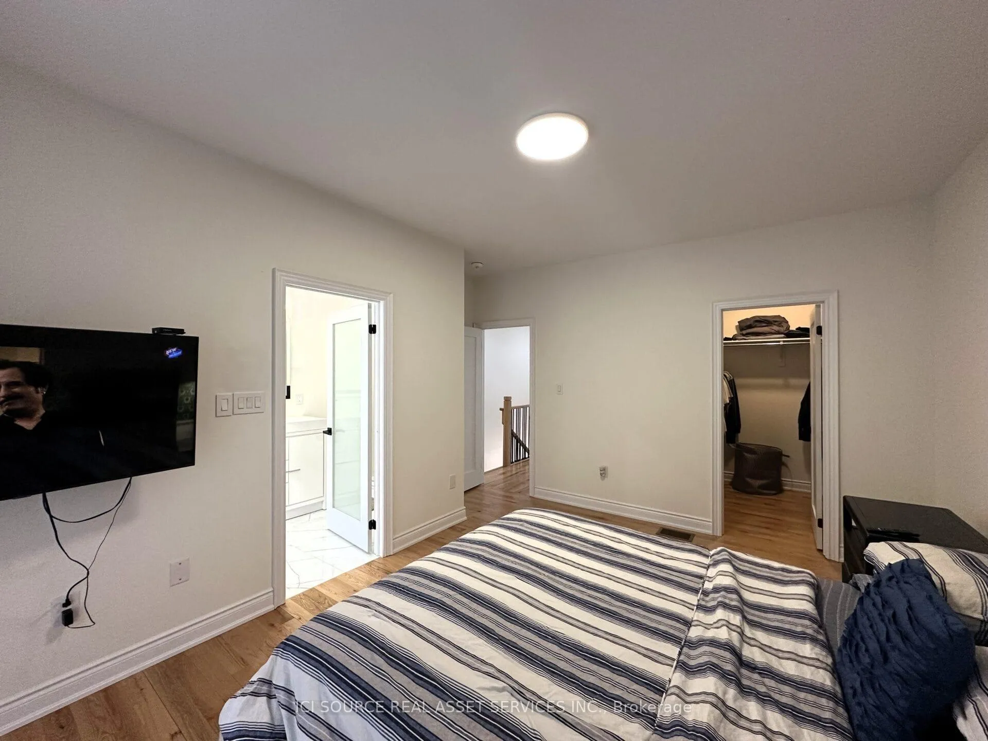 Photo 17 of 56 Tennant Circle, Vaughan, Vellore Village — HOMEH