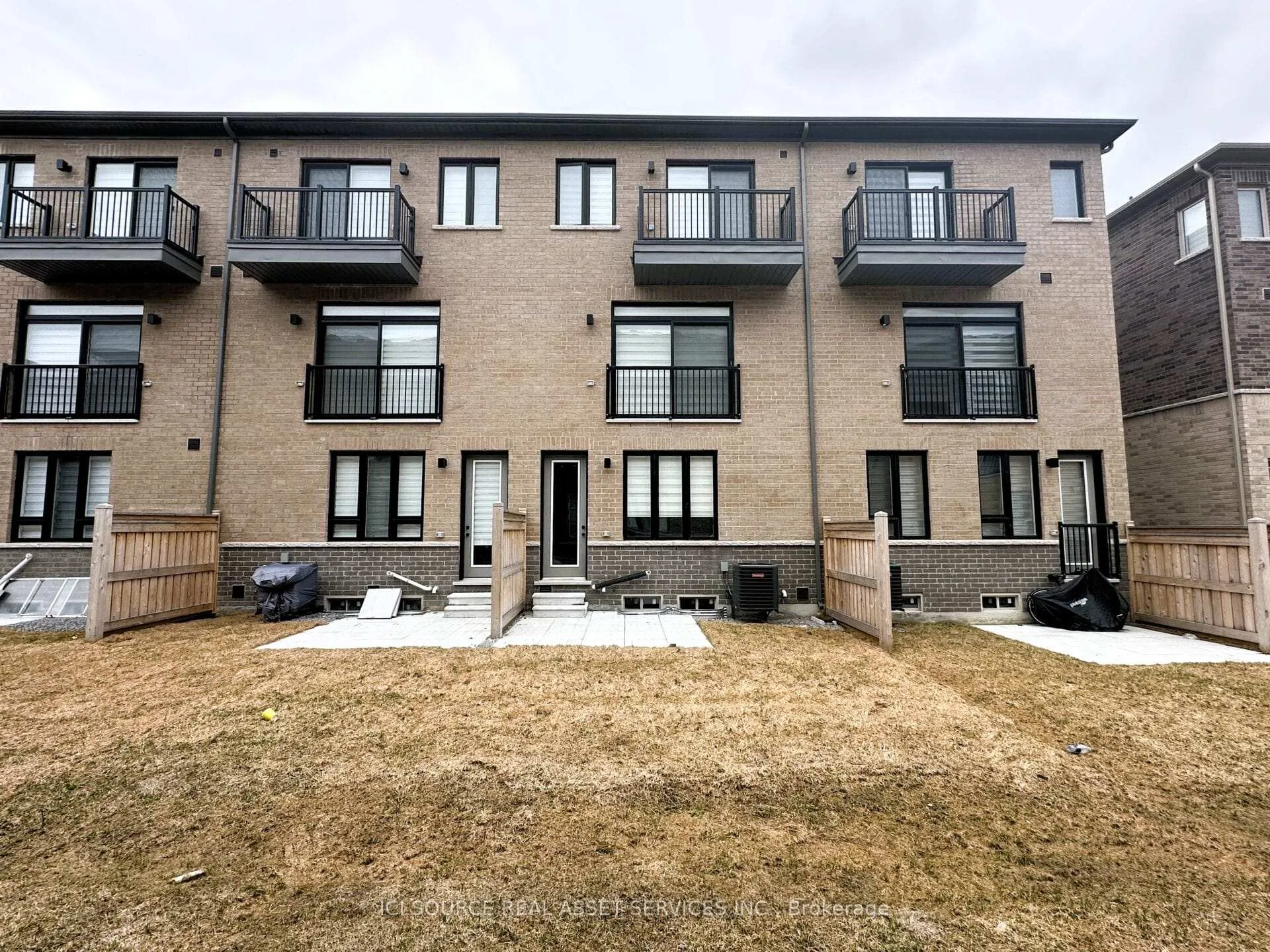 Photo 25 of 56 Tennant Circle, Vaughan, Vellore Village — HOMEH