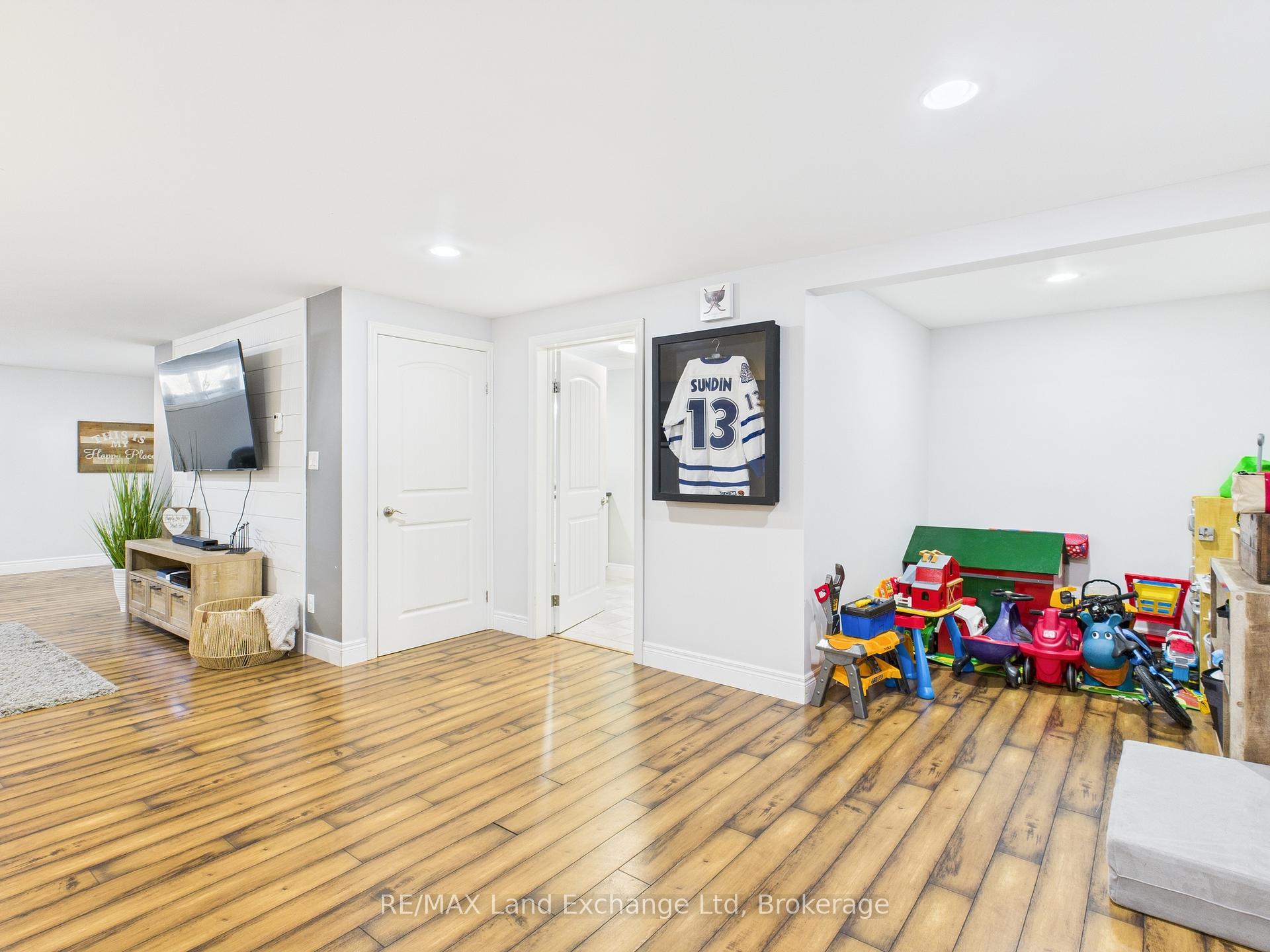 Photo 29 of 91 Park Street, Goderich, Goderich (Town) — HOMEH