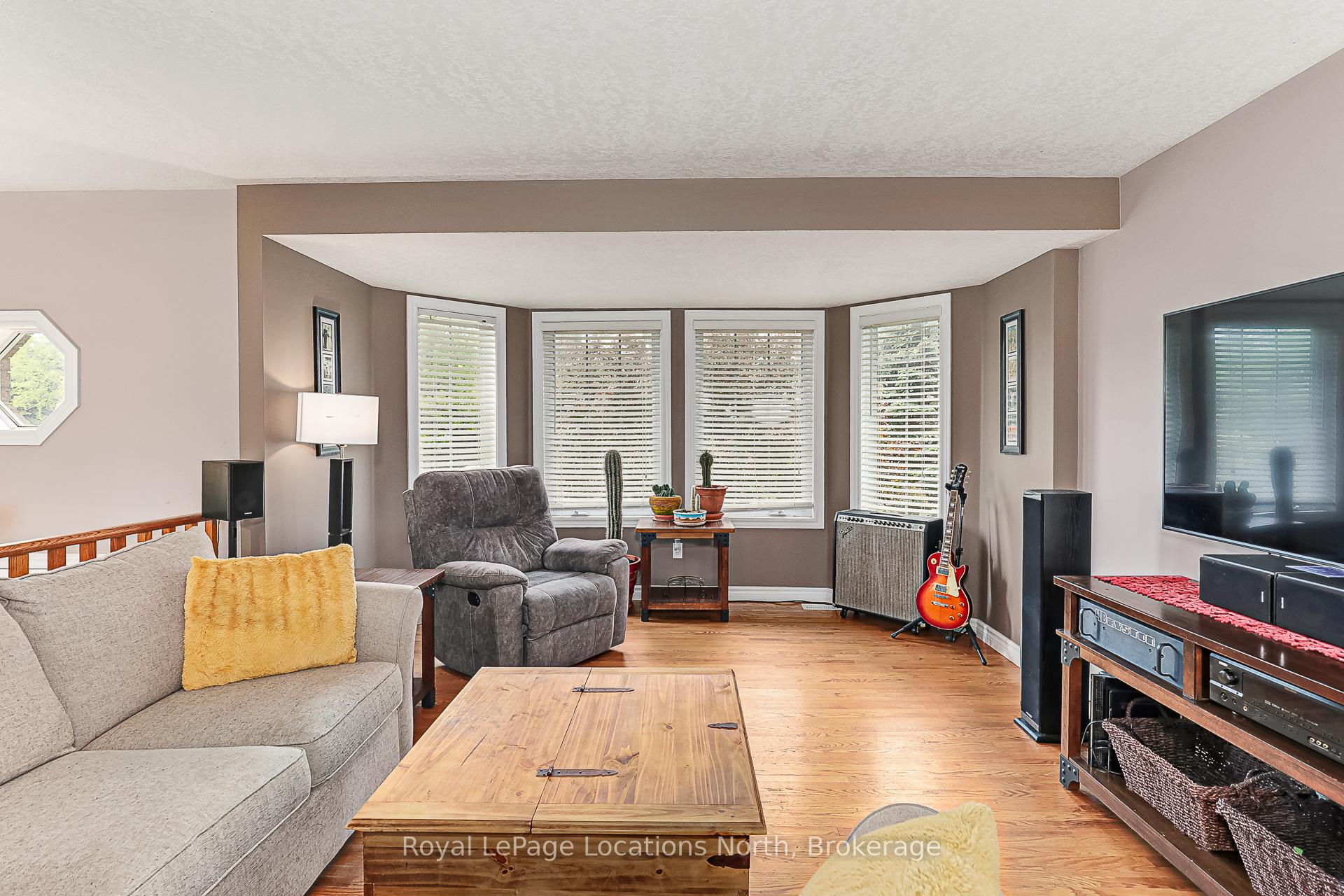 Photo 5 of 26 Blackburn Avenue, Clearview, Nottawa — HOMEH
