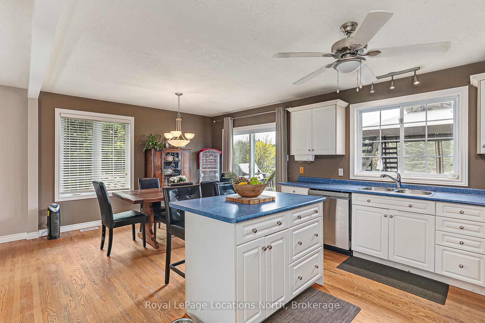 Photo 10 of 26 Blackburn Avenue, Clearview, Nottawa — HOMEH