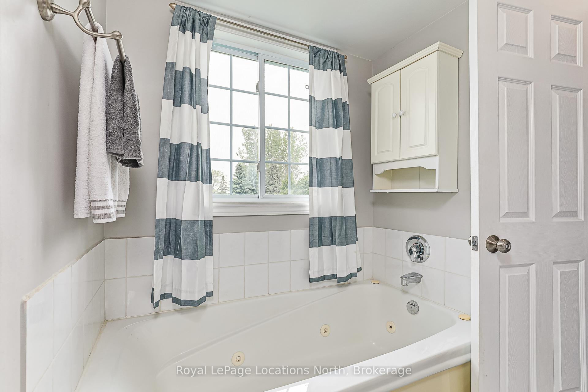 Photo 18 of 26 Blackburn Avenue, Clearview, Nottawa — HOMEH