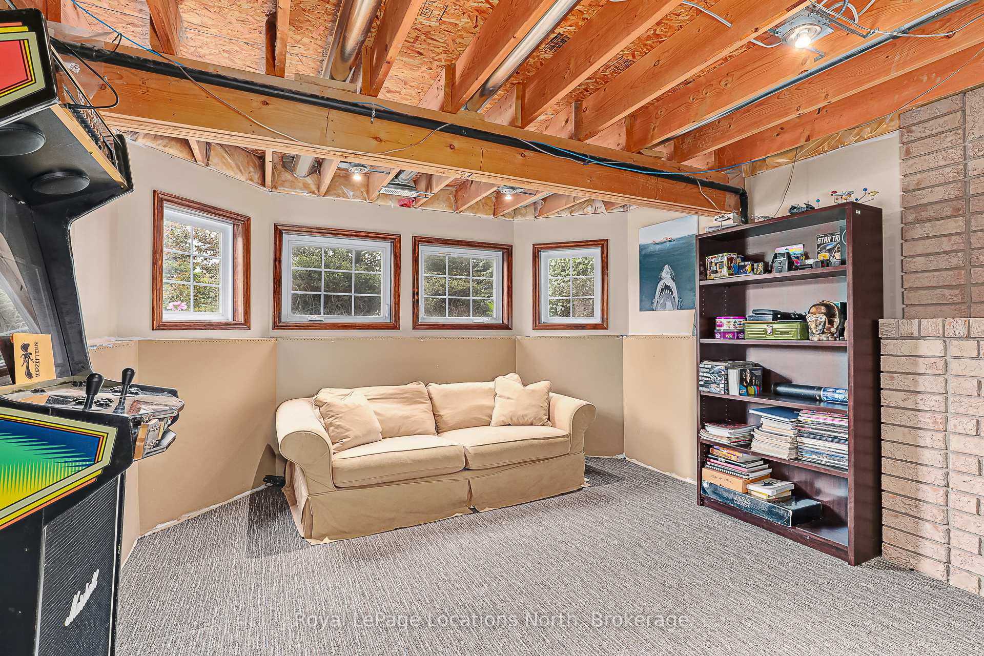 Photo 24 of 26 Blackburn Avenue, Clearview, Nottawa — HOMEH