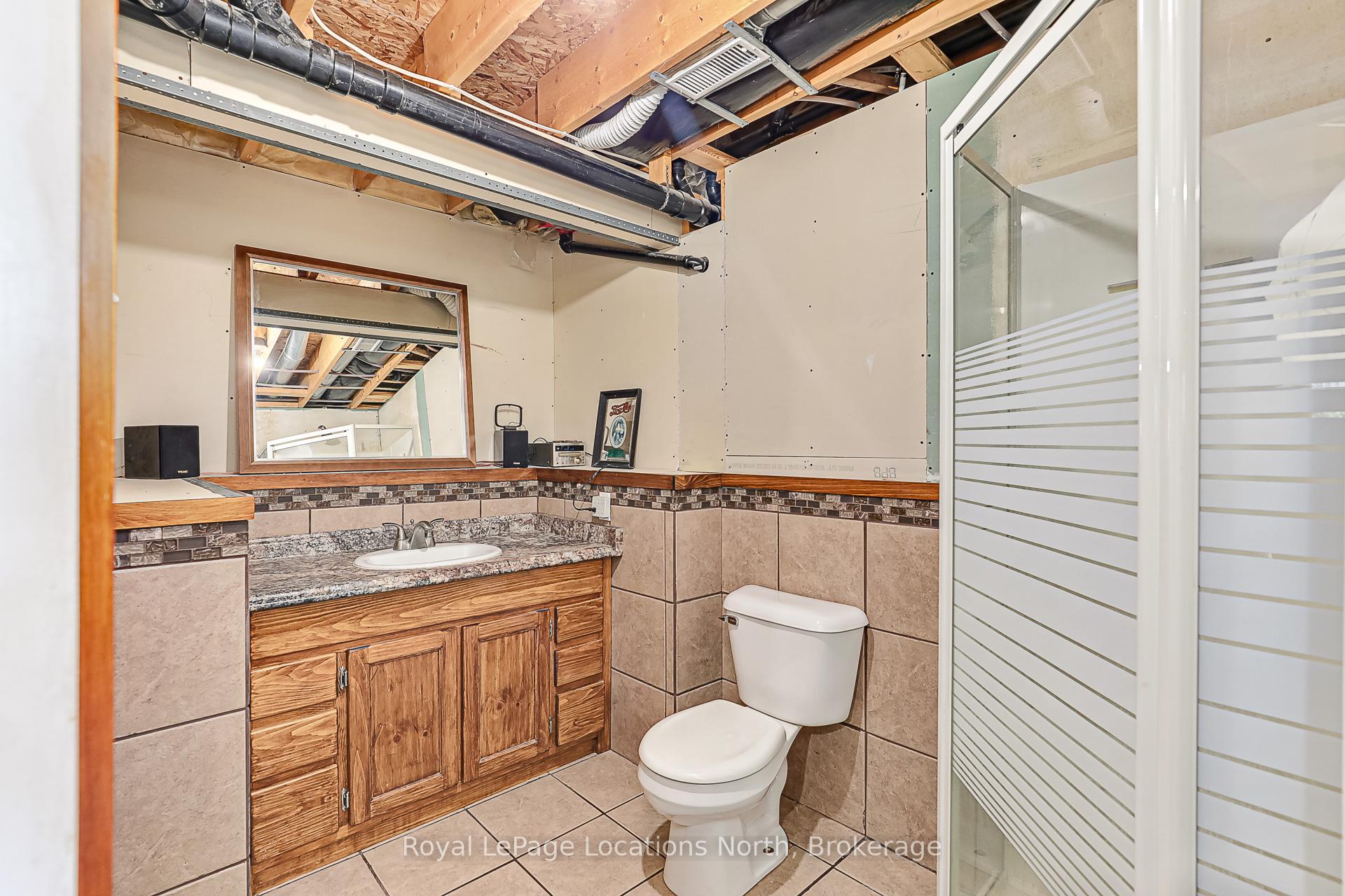 Photo 28 of 26 Blackburn Avenue, Clearview, Nottawa — HOMEH