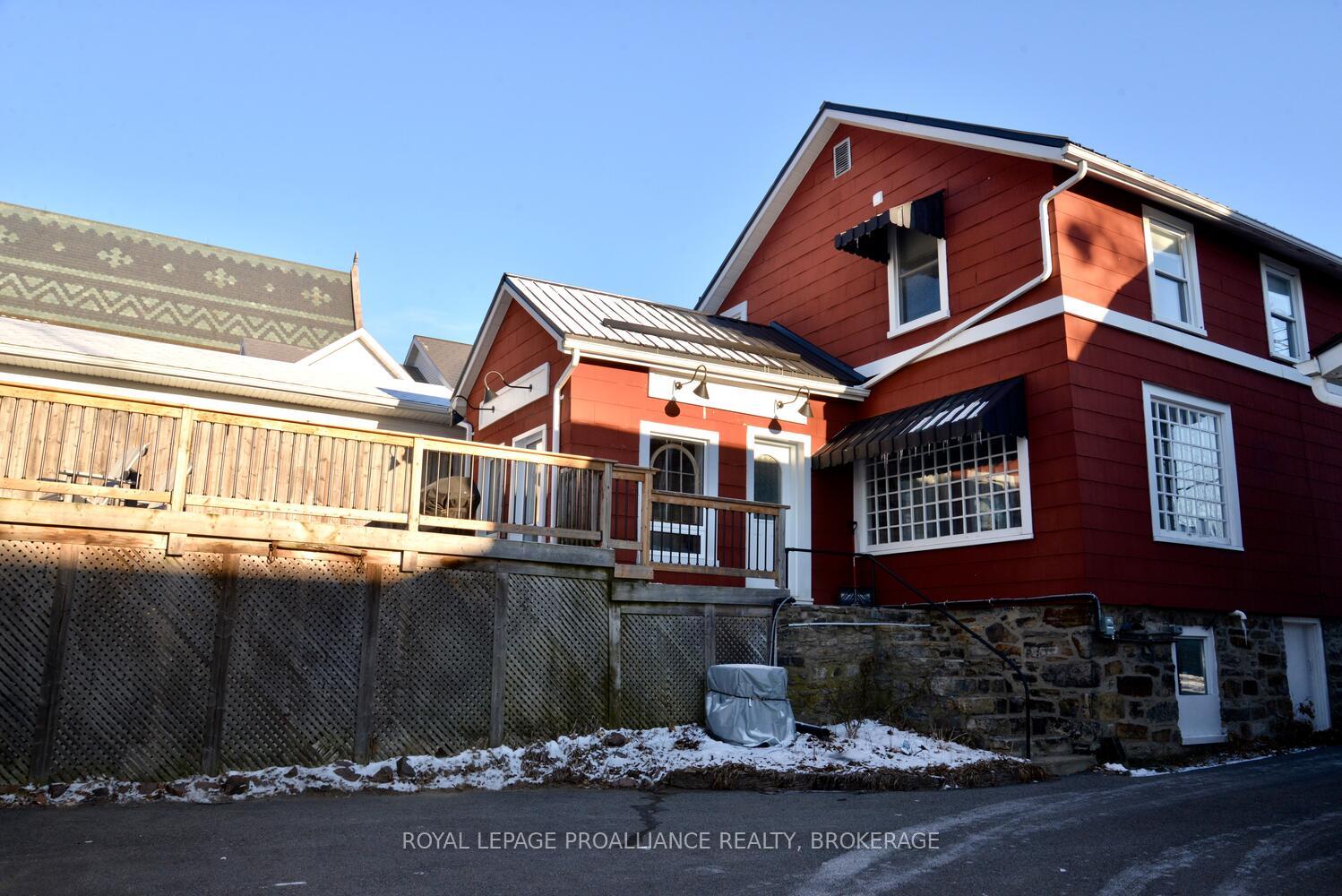 Photo 32 of 290 Stone Street S, Gananoque — HOMEH