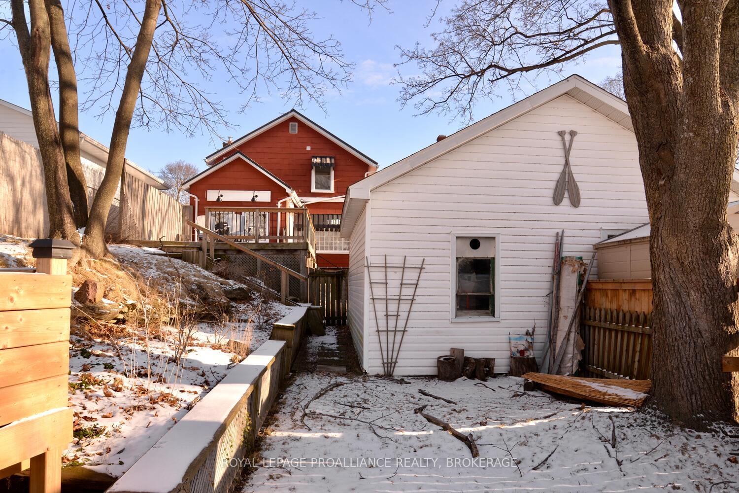 Photo 34 of 290 Stone Street S, Gananoque — HOMEH
