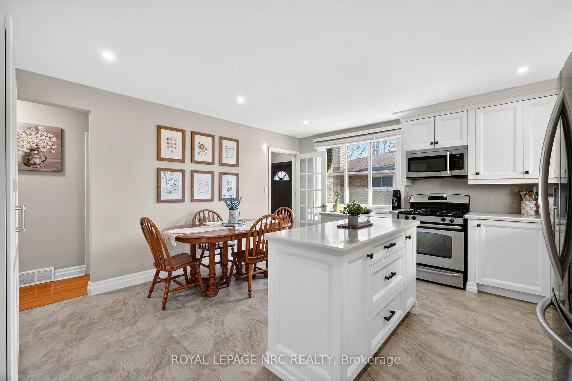 Photo 7 of 110 Sherman Drive, St. Catharines, Lakeport — HOMEH