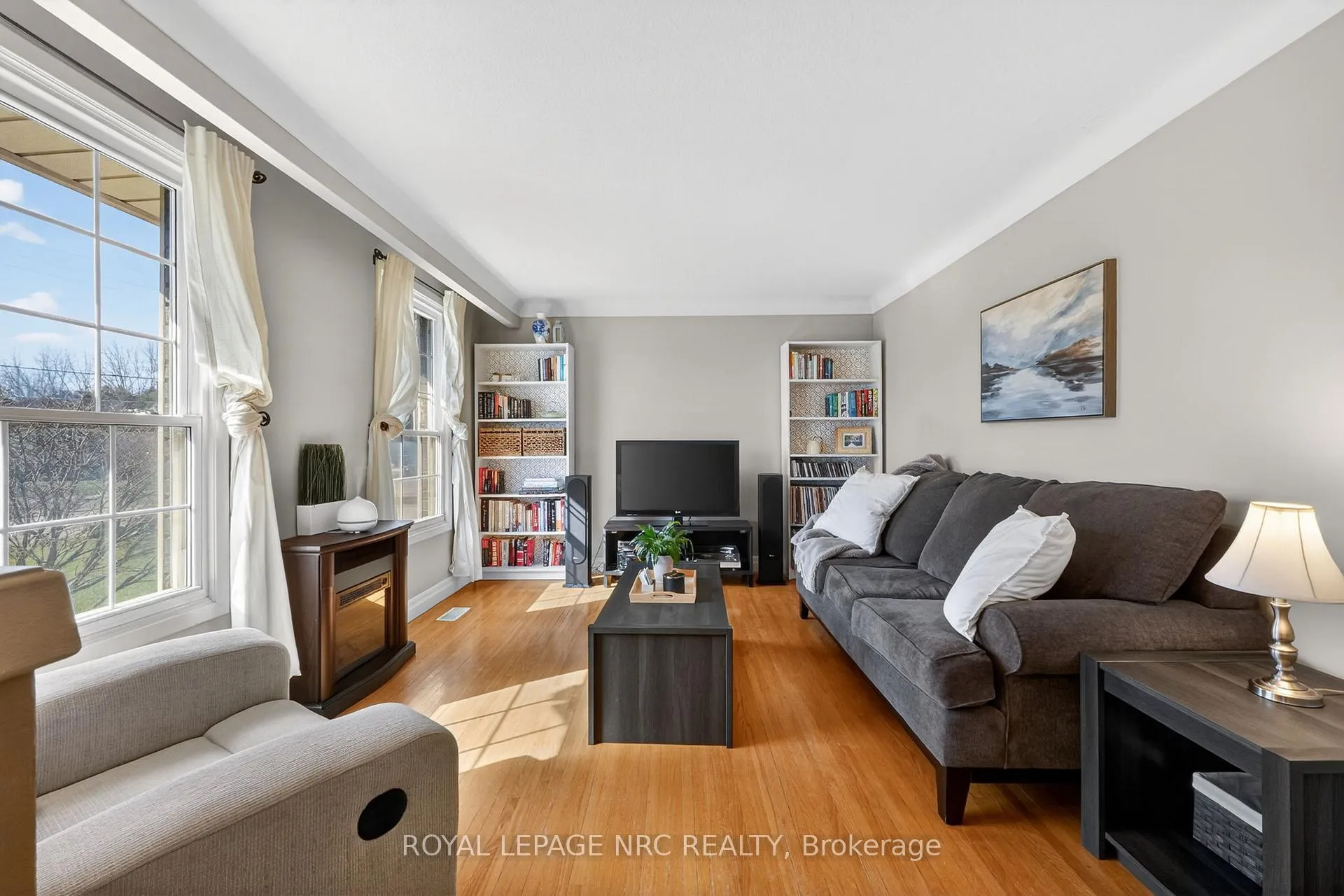 Photo 8 of 110 Sherman Drive, St. Catharines, Lakeport — HOMEH