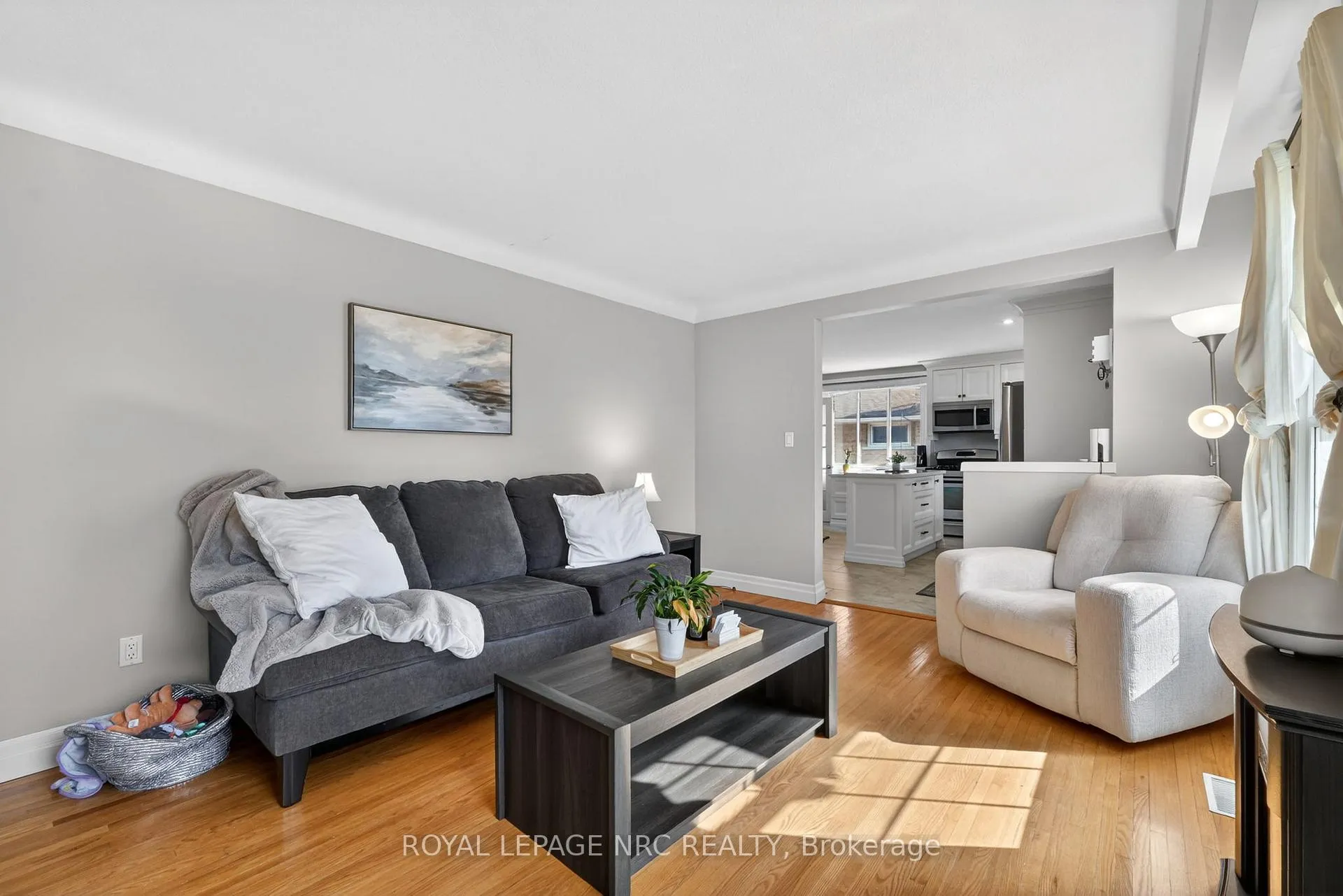 Photo 9 of 110 Sherman Drive, St. Catharines, Lakeport — HOMEH