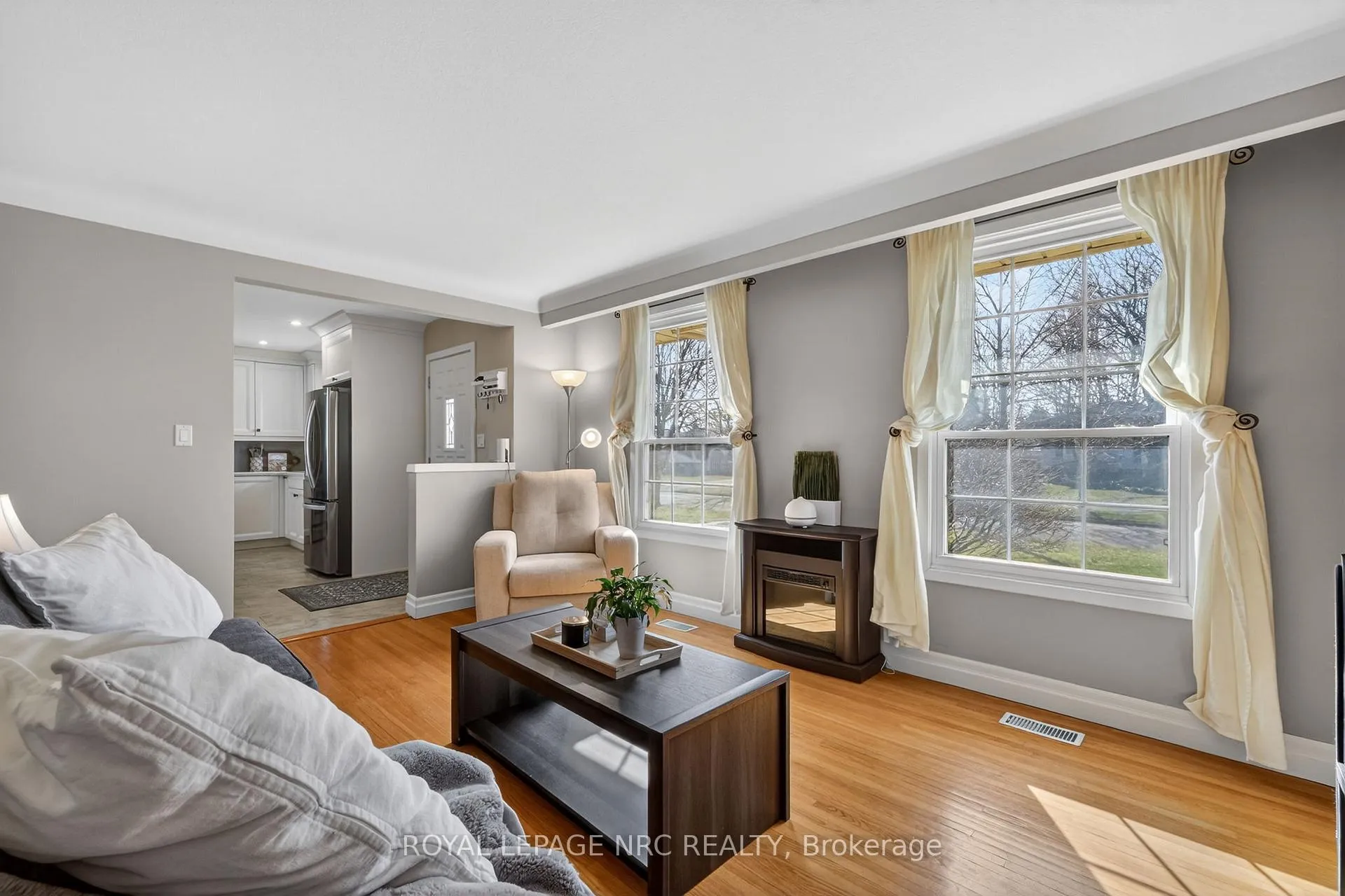 Photo 10 of 110 Sherman Drive, St. Catharines, Lakeport — HOMEH
