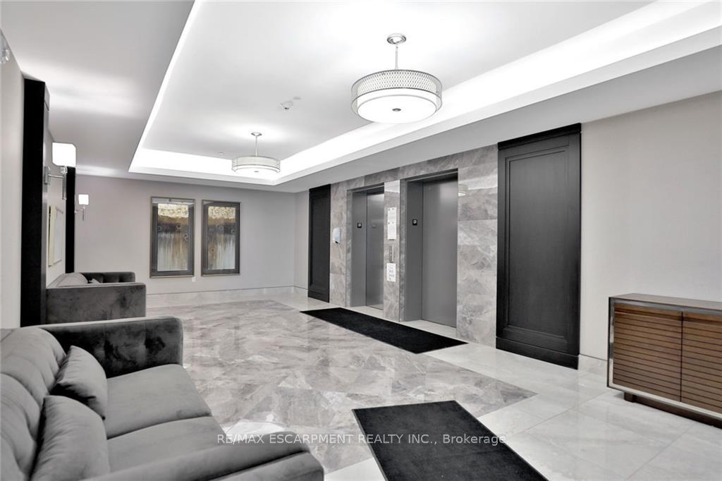 Photo 4 of Unit 625, 101 Shoreview Place, Hamilton, Lakeshore — HOMEH
